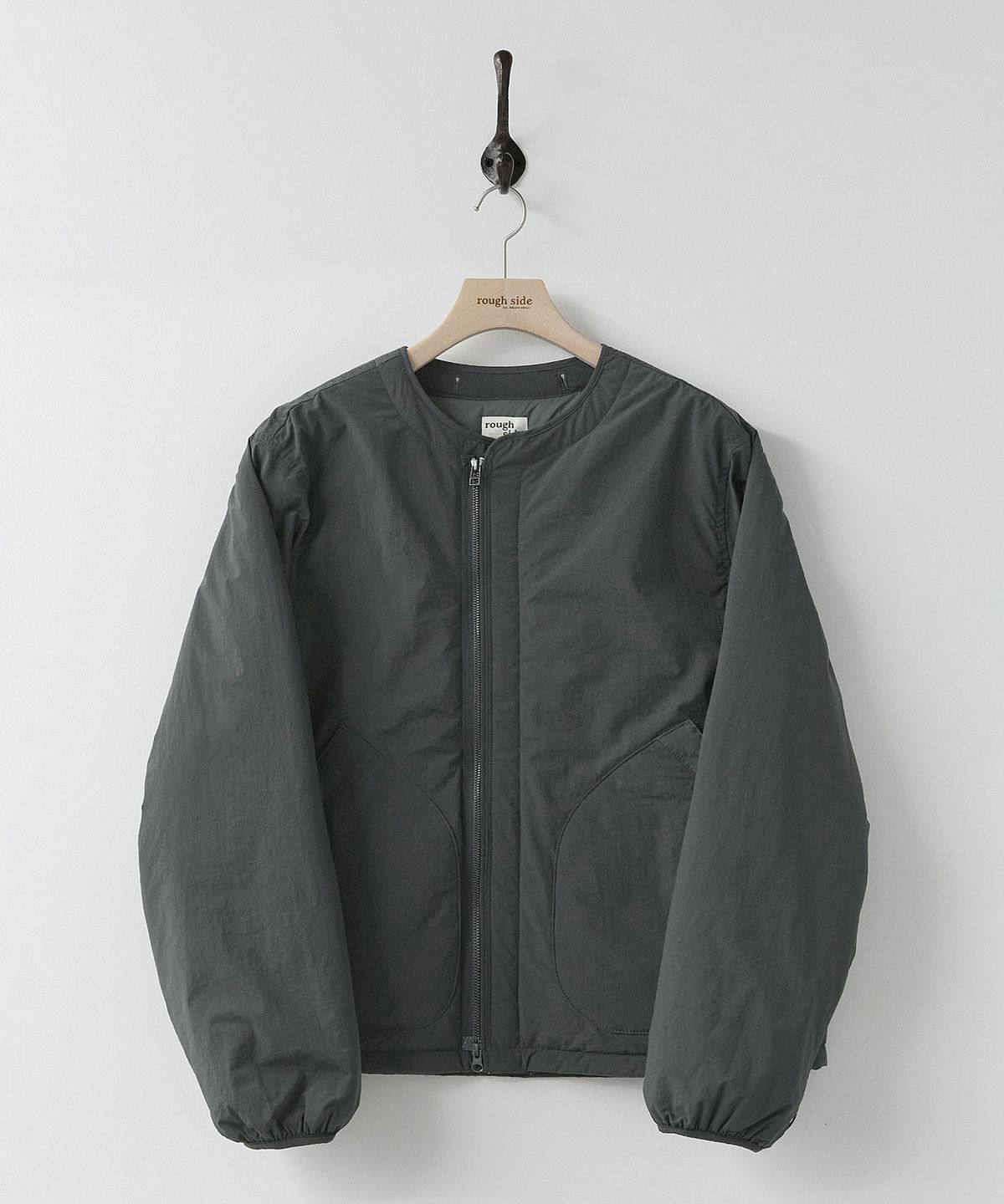 러프사이드(ROUGHSIDE) Insulation Cardigan Charcoal