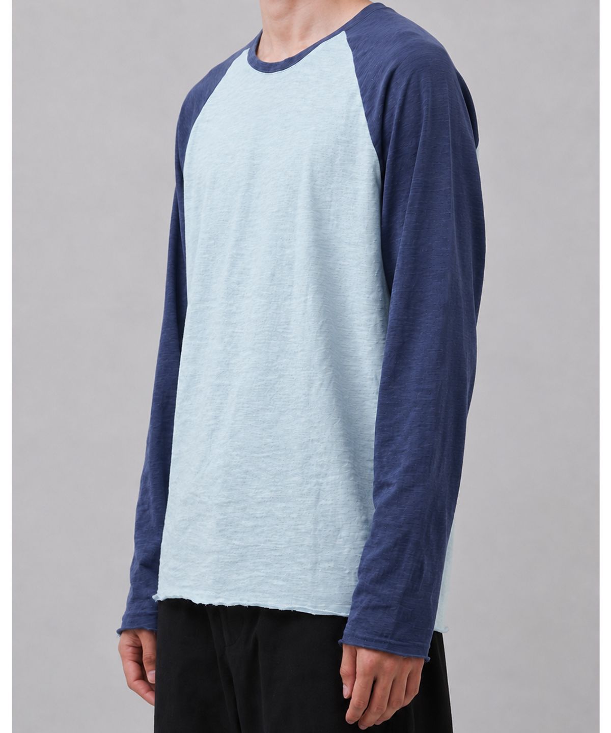 발루트(BALLUTE) CUT-OFF RAGLAN LONG SLEEVE (SKY&NAVY)
