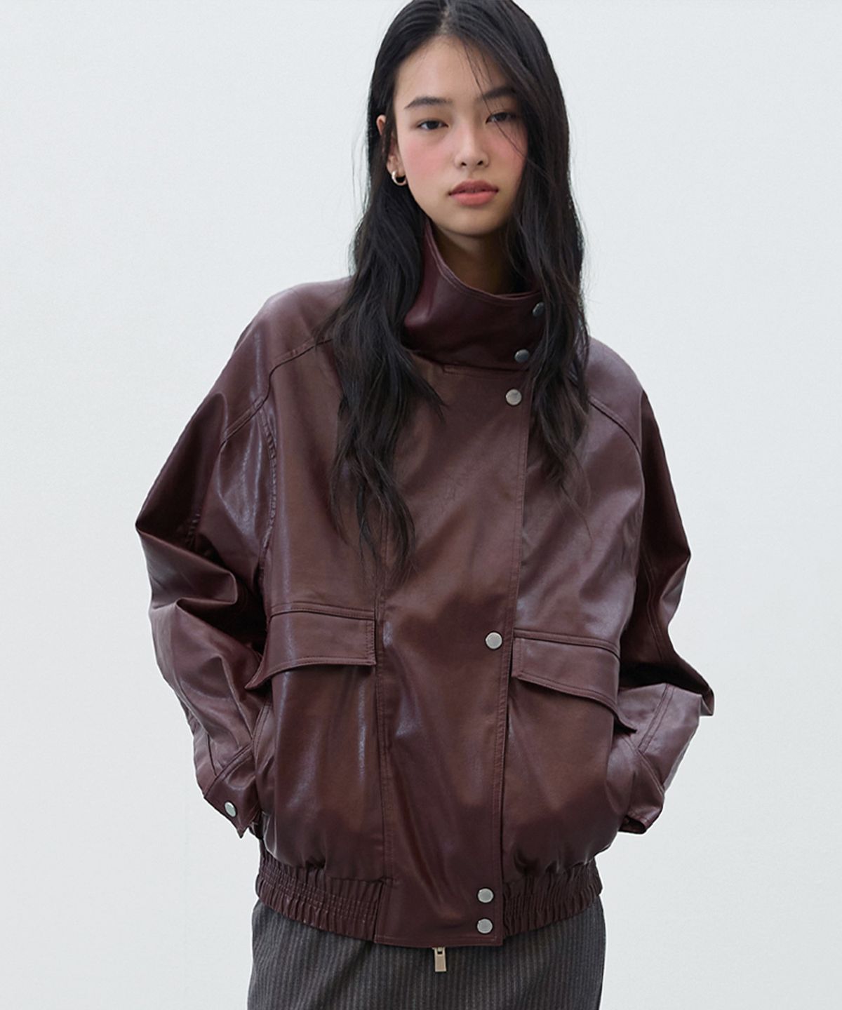 미치코런던 코시노(MICHIKO LONDON KOSHINO) 하이넥 퀼팅 레더 블루종 빈티지 와인