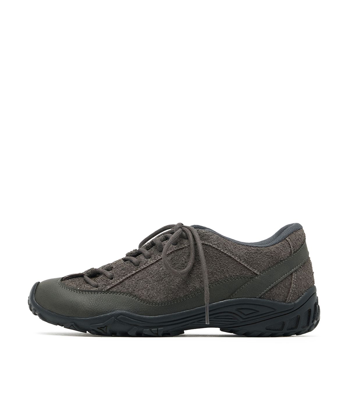 네거티브쓰리(NEGATIVETHREE) Curved Lace No.2 Sneakers_Buffalo Charcoal