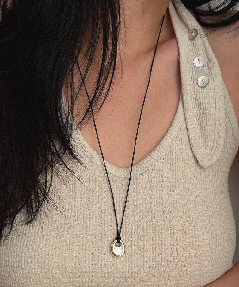 Melted Chord Necklace - leather ver.