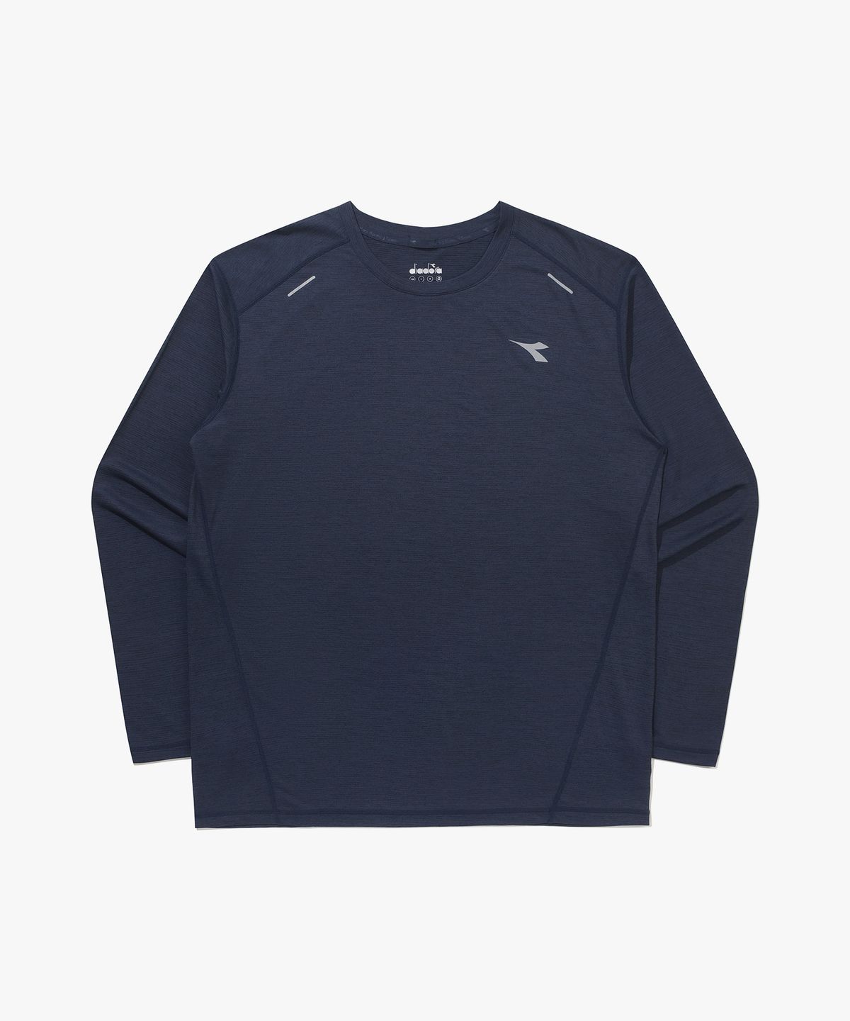 디아도라(diadora) 플루이드 러닝 긴팔 티셔츠 NAVY