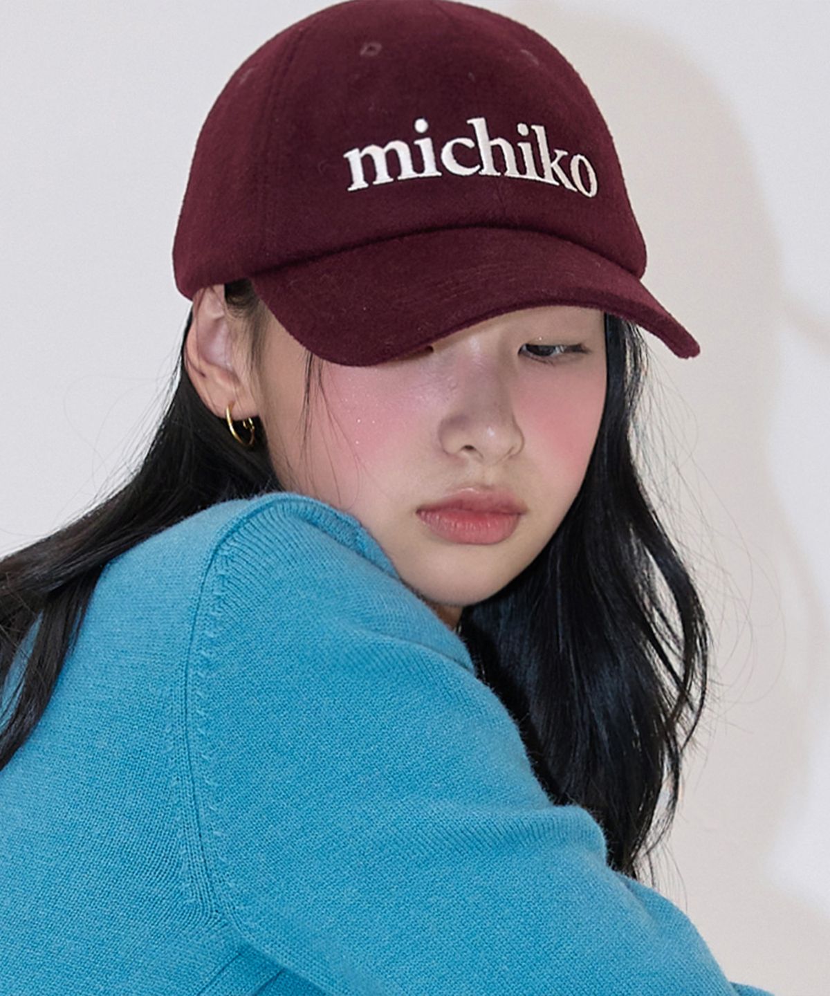 미치코런던 코시노(MICHIKO LONDON KOSHINO) 미치코 울 볼캡 플럼 와인