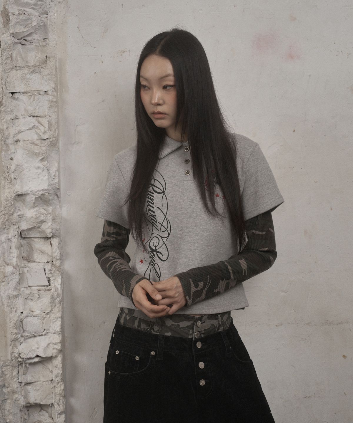 언유즈랩(UNUSEDLAB) 우먼즈 포니 레이어드 카라티 [그레이]