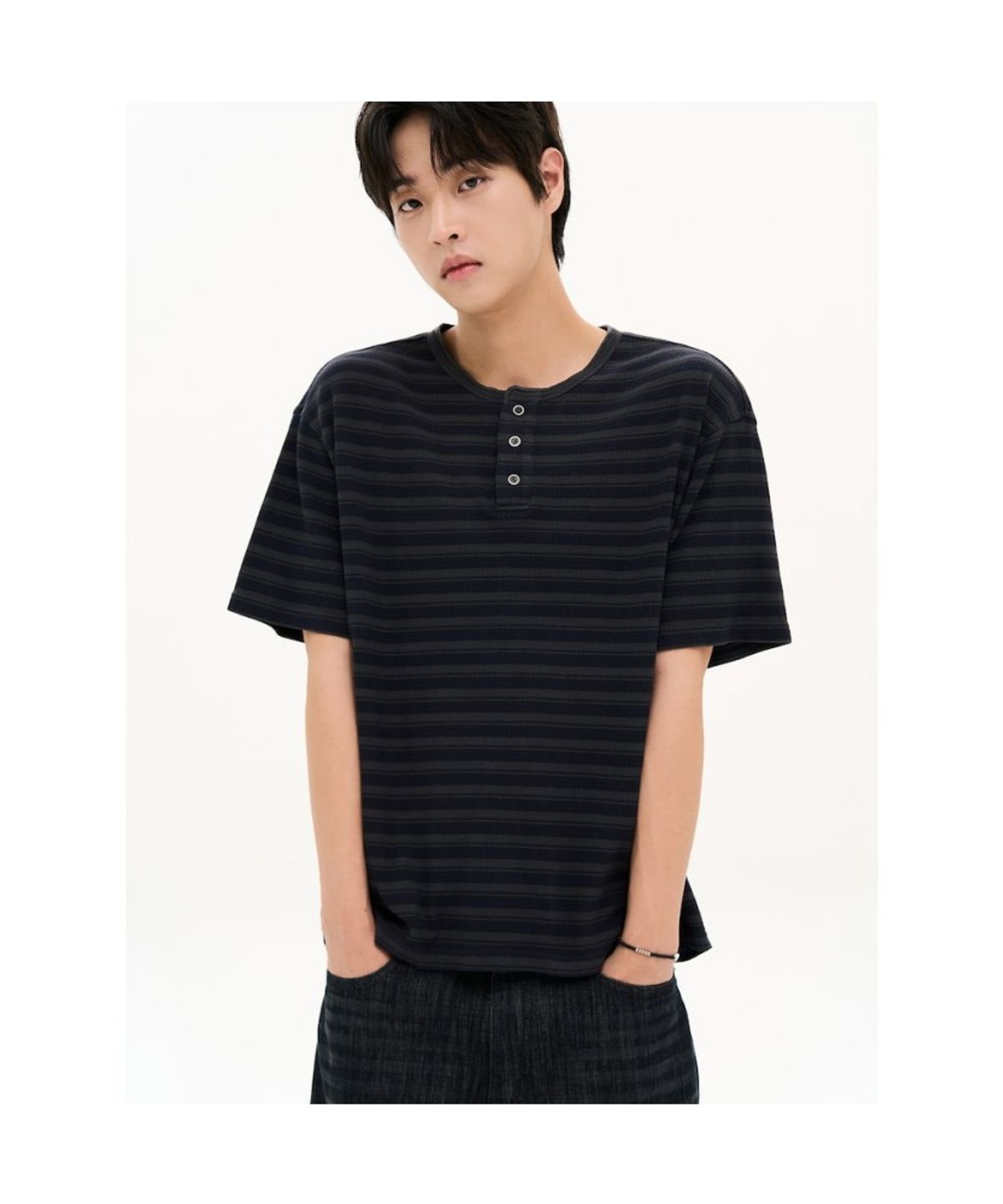에잇세컨즈(8SECONDS) 가먼트다잉 와플 헨리넥 티셔츠  애쉬