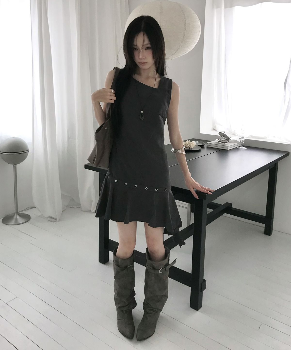 미쏘(MIXXO) 비대칭 레이어드 미니 원피스_MIWOWGT01C