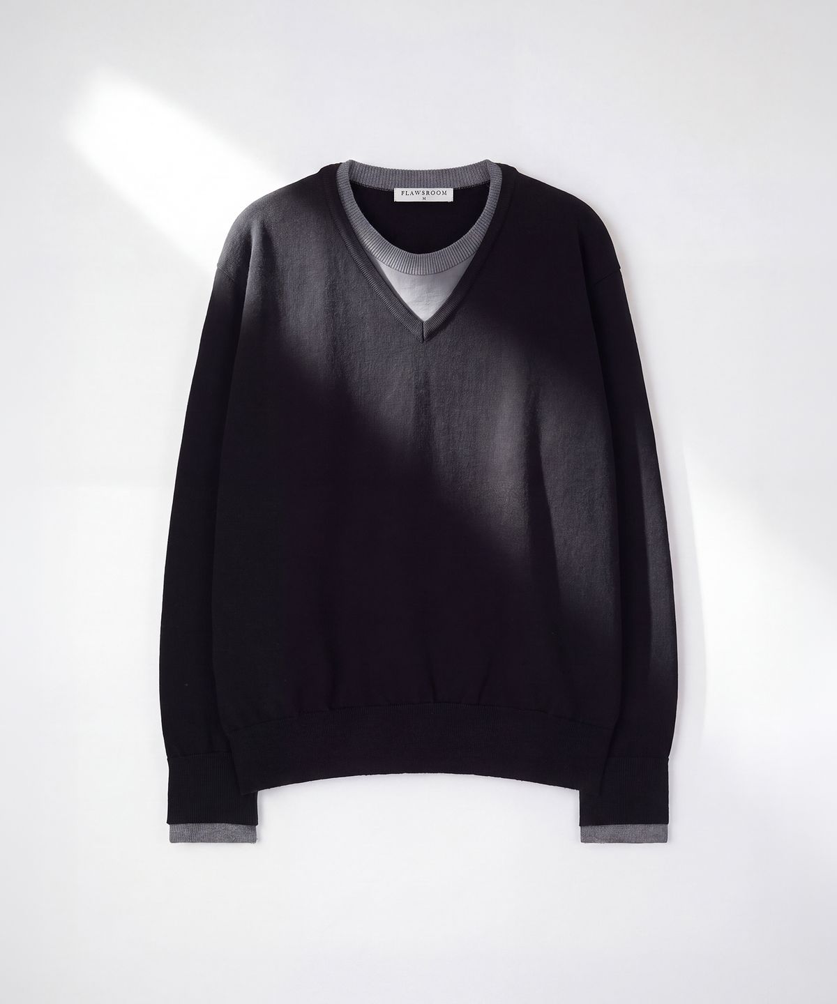 플로즈룸(FLAWSROOM) Layered Soft V Neck BLACK