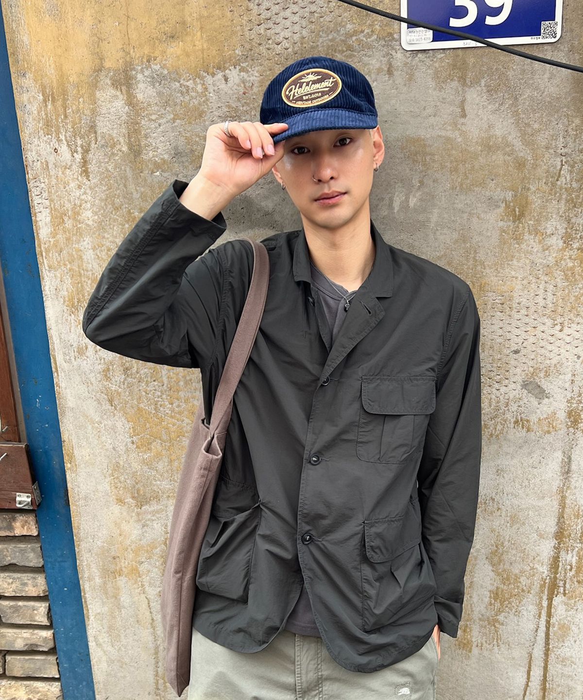 힐리먼트(HELEMENT) 빈티지 코듀로이 와펜 스냅백 (NAVY)