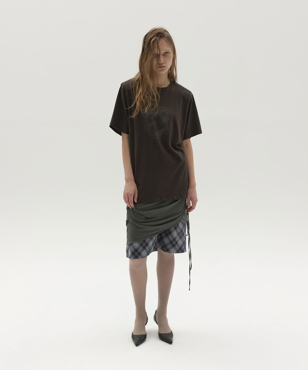 엘씨디씨티엠(LCDC™) DETACHABLE PAD PRINTED TEE (BROWN)