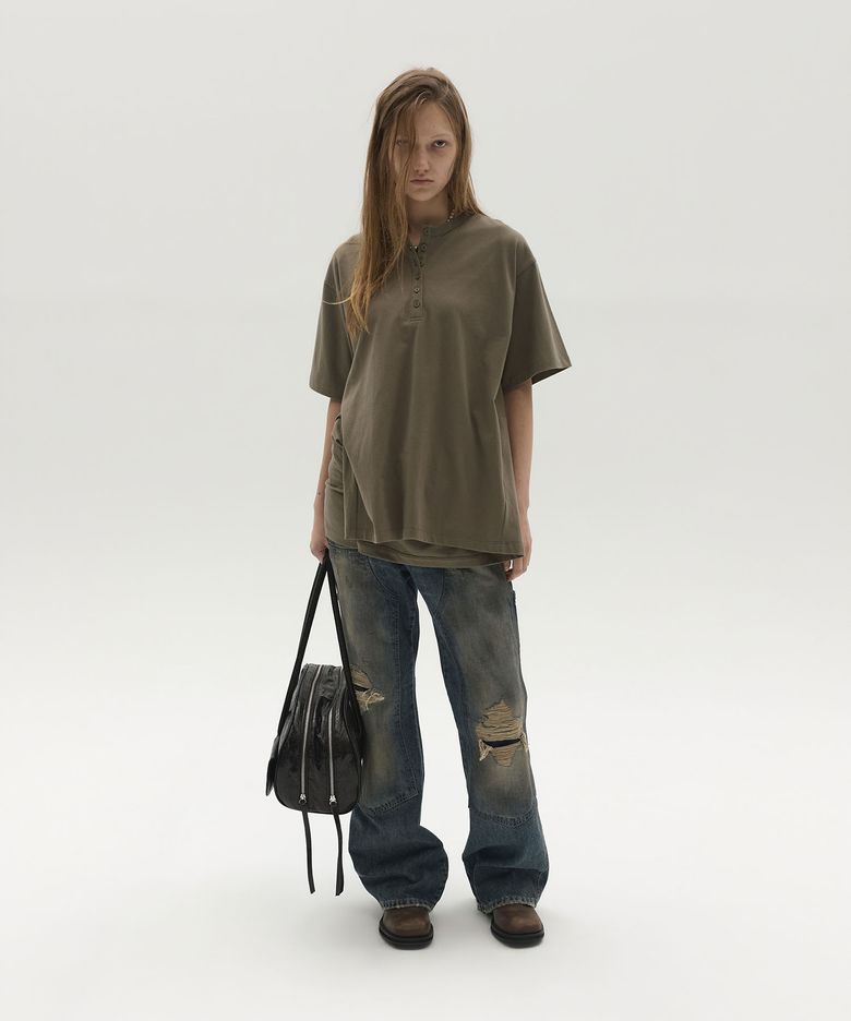 STRUCTURED HENLEY TOP (KHAKI)