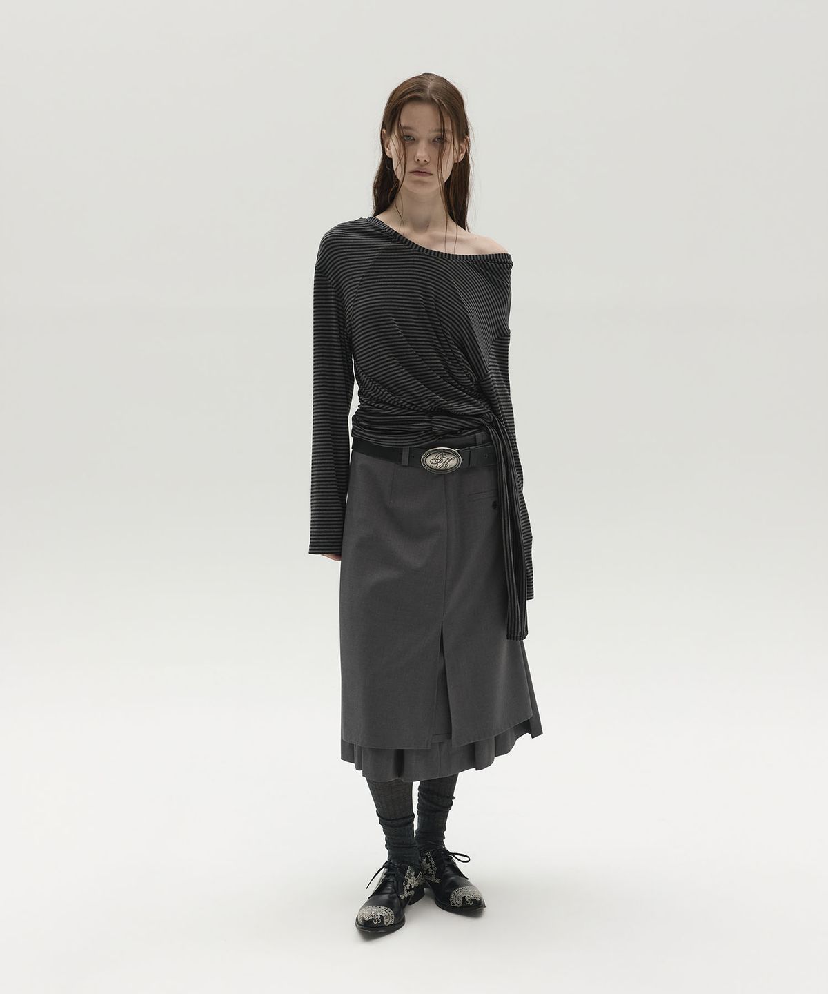 엘씨디씨티엠(LCDC™) STRIPED STRAP HOODED TOP (CHARCOAL)