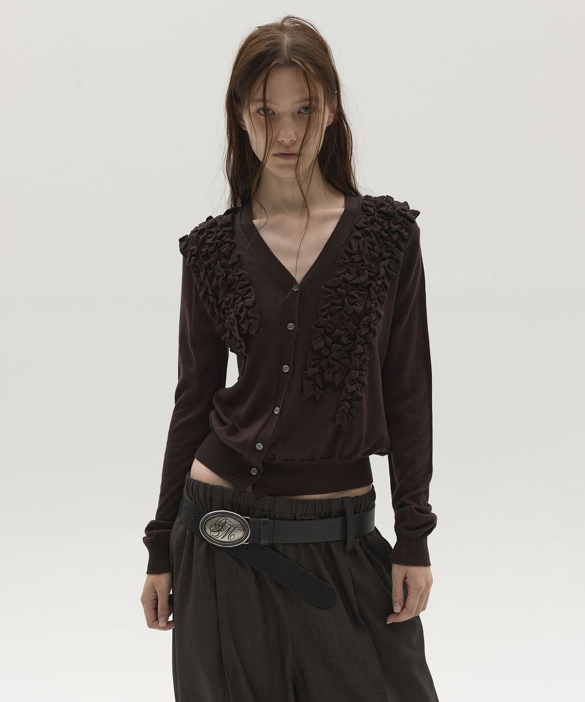 엘씨디씨티엠(LCDC™) ASYMMETRIC FRILL CARDIGAN (BROWN)