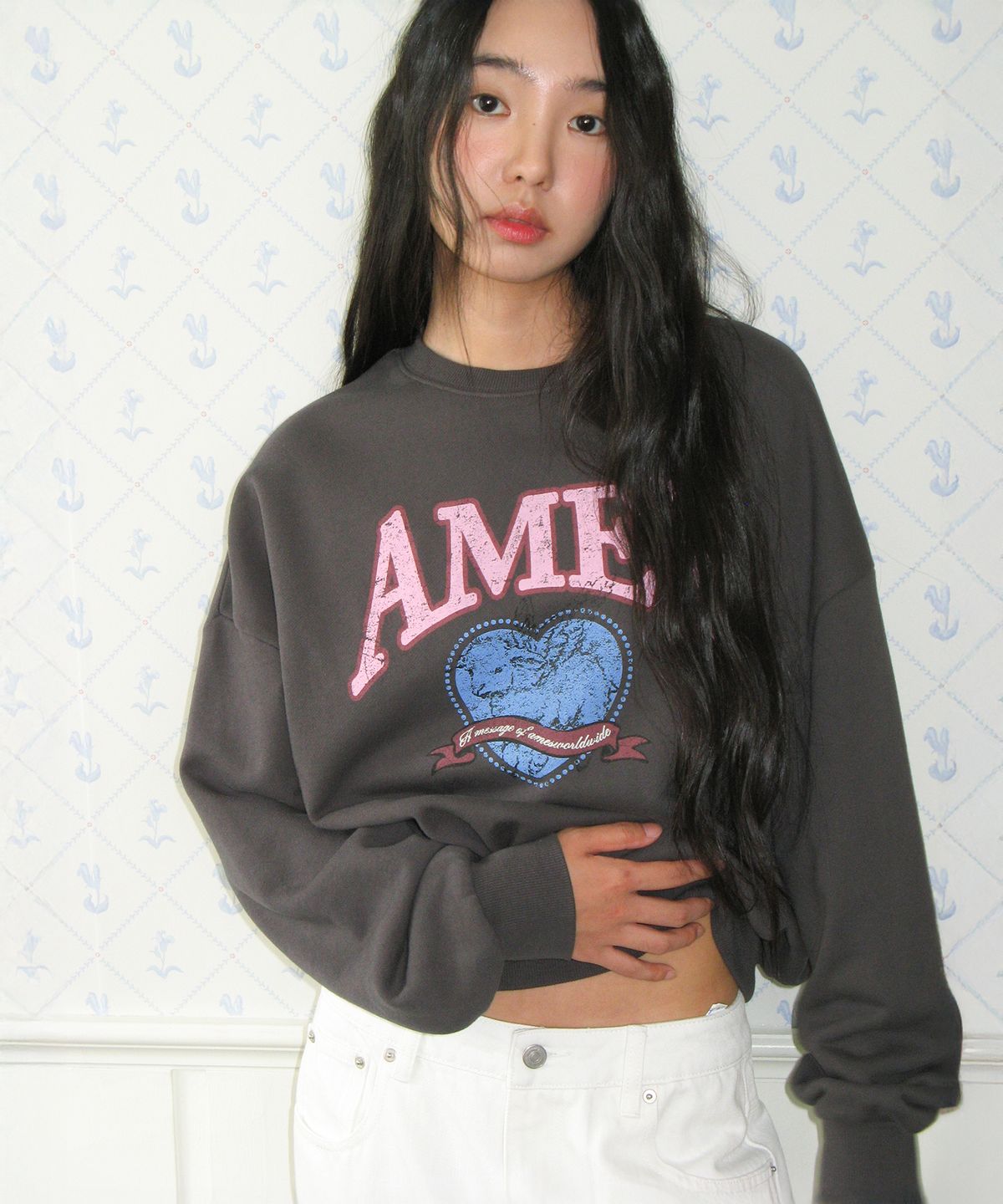 아메스 월드와이드(AMES-WORLDWIDE) ANGEL LOVE SWEATSHIRT CHARCOAL
