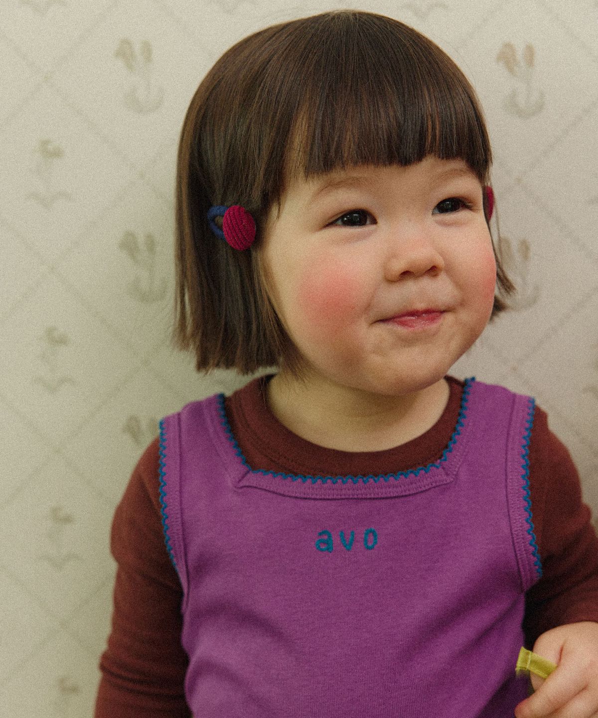 아보(AVO) FRILL SQUARE SLEEVELESS TOP_PURPLE