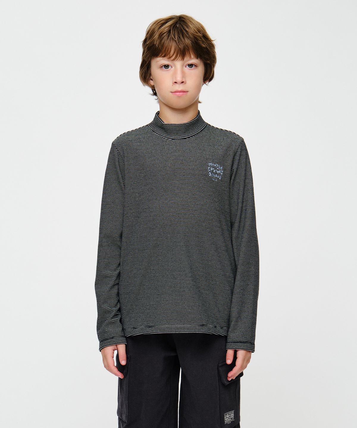 마리떼 키즈(MARITHÉ KIDS) KIDS HALF-NECK STRIPE LONG SLEEVE TEE black