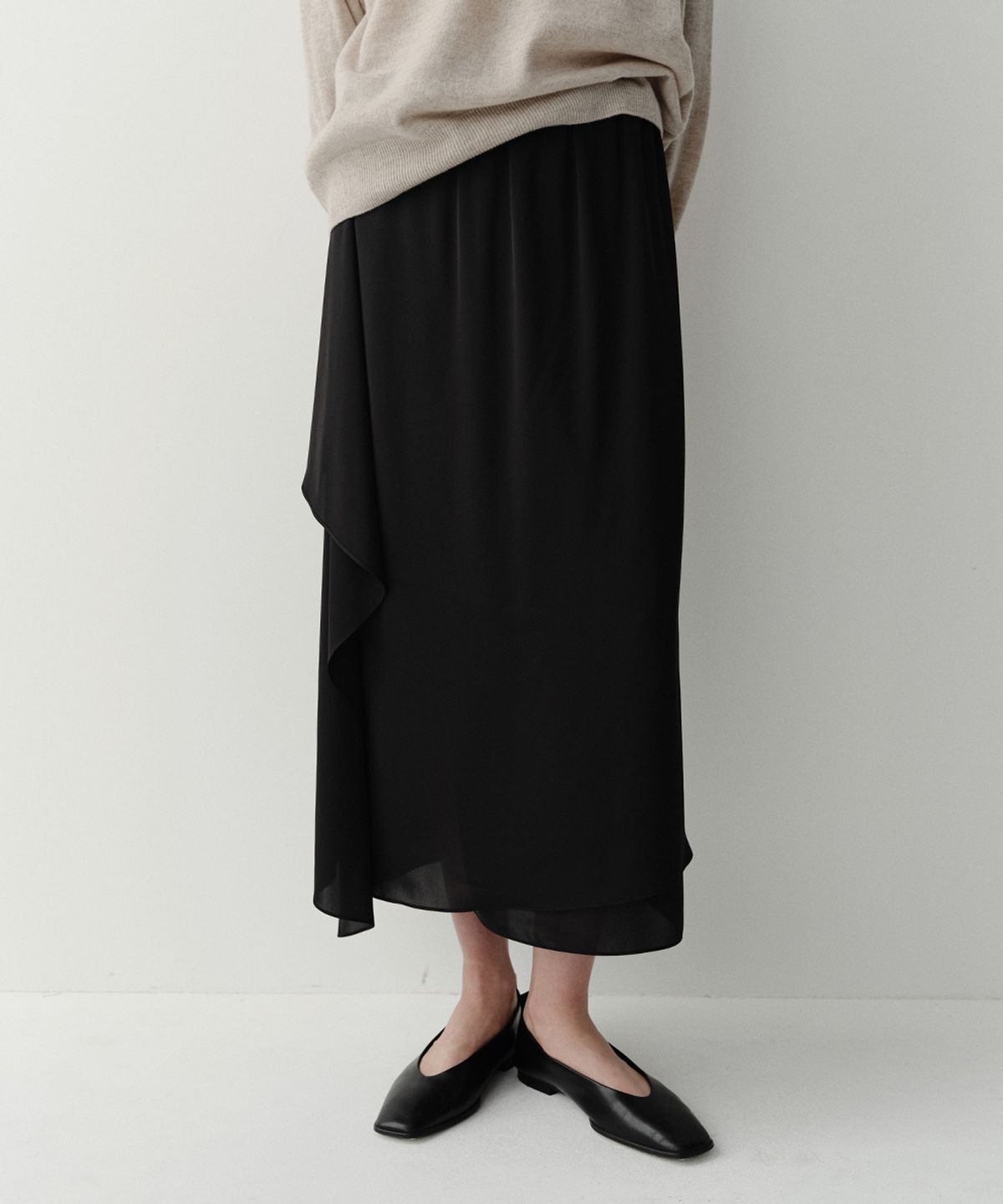 이아(EAAH) DRAPE WRAP BANDING SKIRT (BLACK)