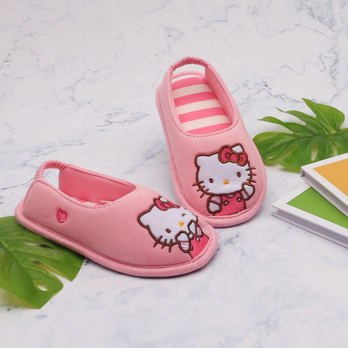 산리오 키즈(SANRIO) 헬로키티 샌디도트덧신