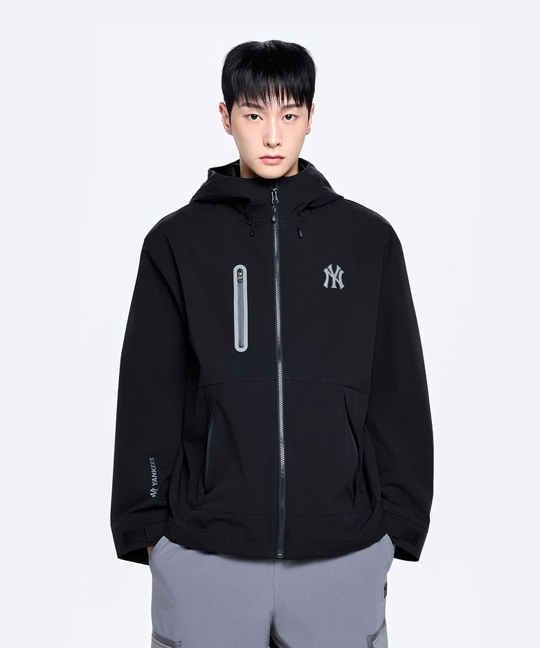 고프코어 메가로고 2L 커브 바람막이 NY (Black)