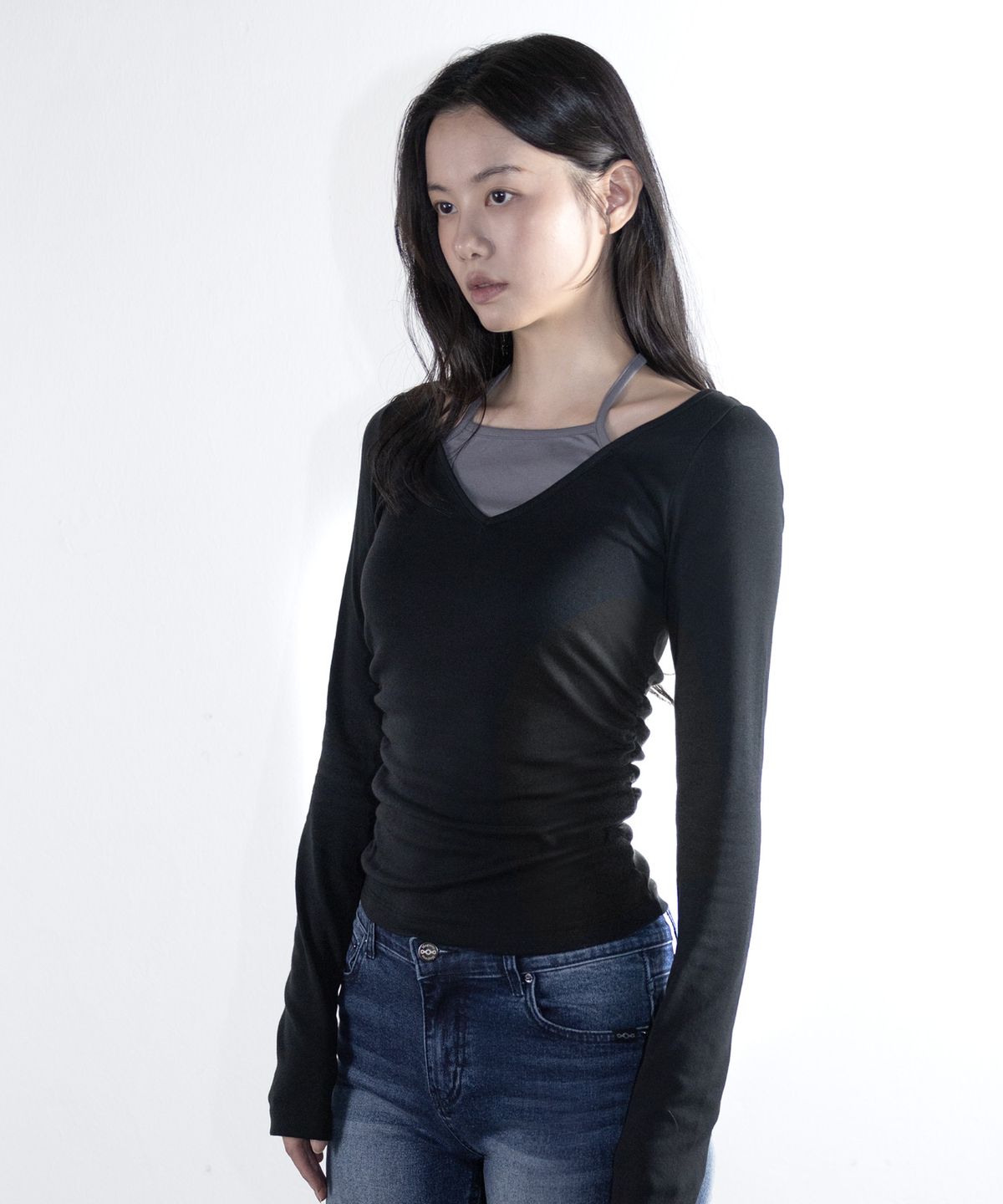 매고렌 서울(MAGORENSEOUL) 레이어드 캐미솔 셔링 롱슬리브 블랙