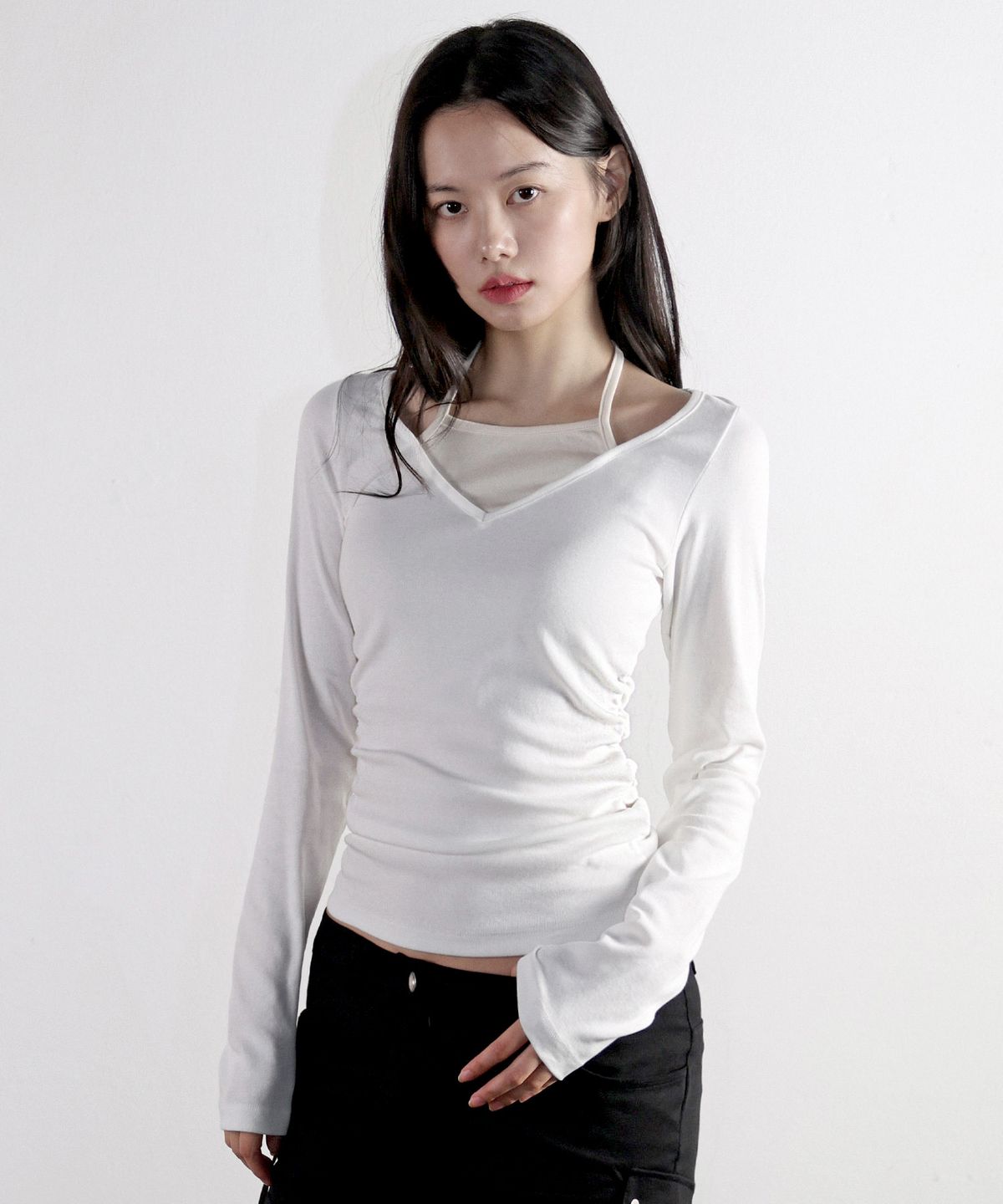 매고렌 서울(MAGORENSEOUL) 레이어드 캐미솔 셔링 롱슬리브 화이트