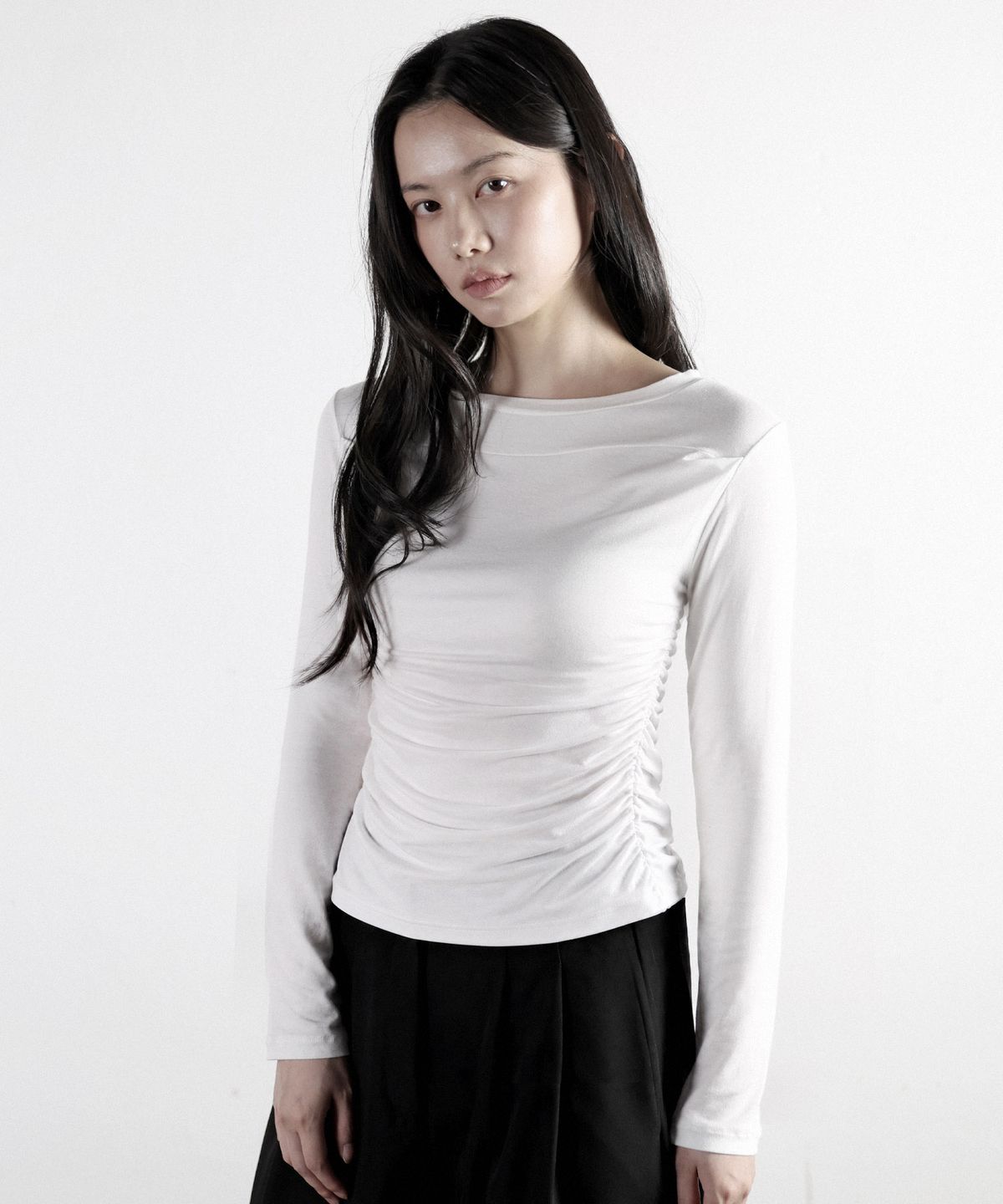 매고렌 서울(MAGORENSEOUL) 레이어드 드레이프 롱슬리브 화이트