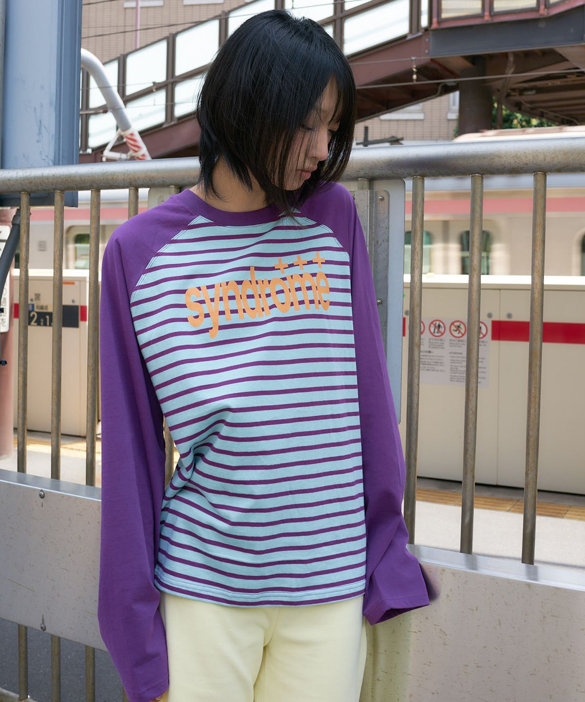라티젠(LARTIGENT) L27 SYNDROME STRIPE T-SHIRT(PURPLE)