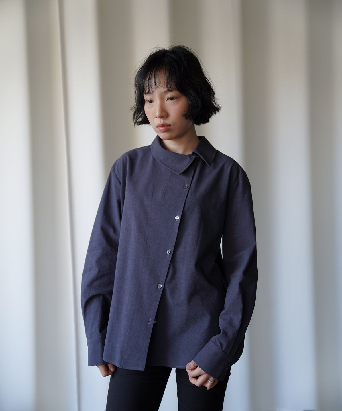 오수(OSU) OSU Asymmetric Shirt, charcoal