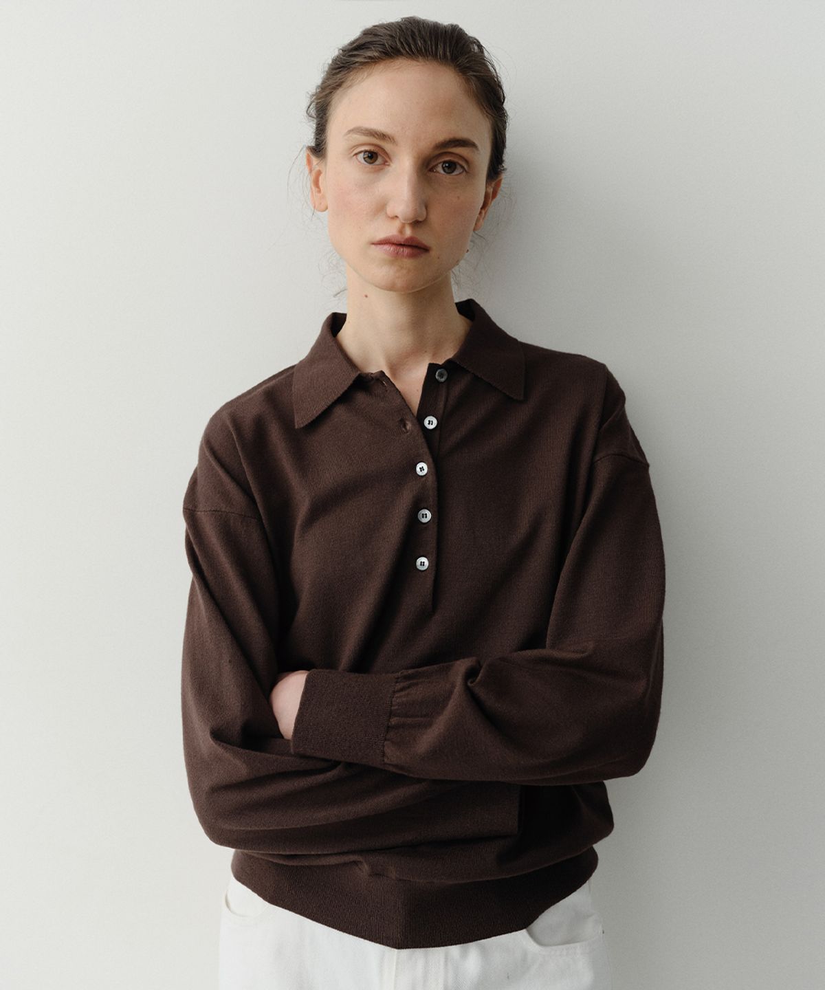 이아(EAAH) DENNY COLLAR KNIT TOP (BROWN)