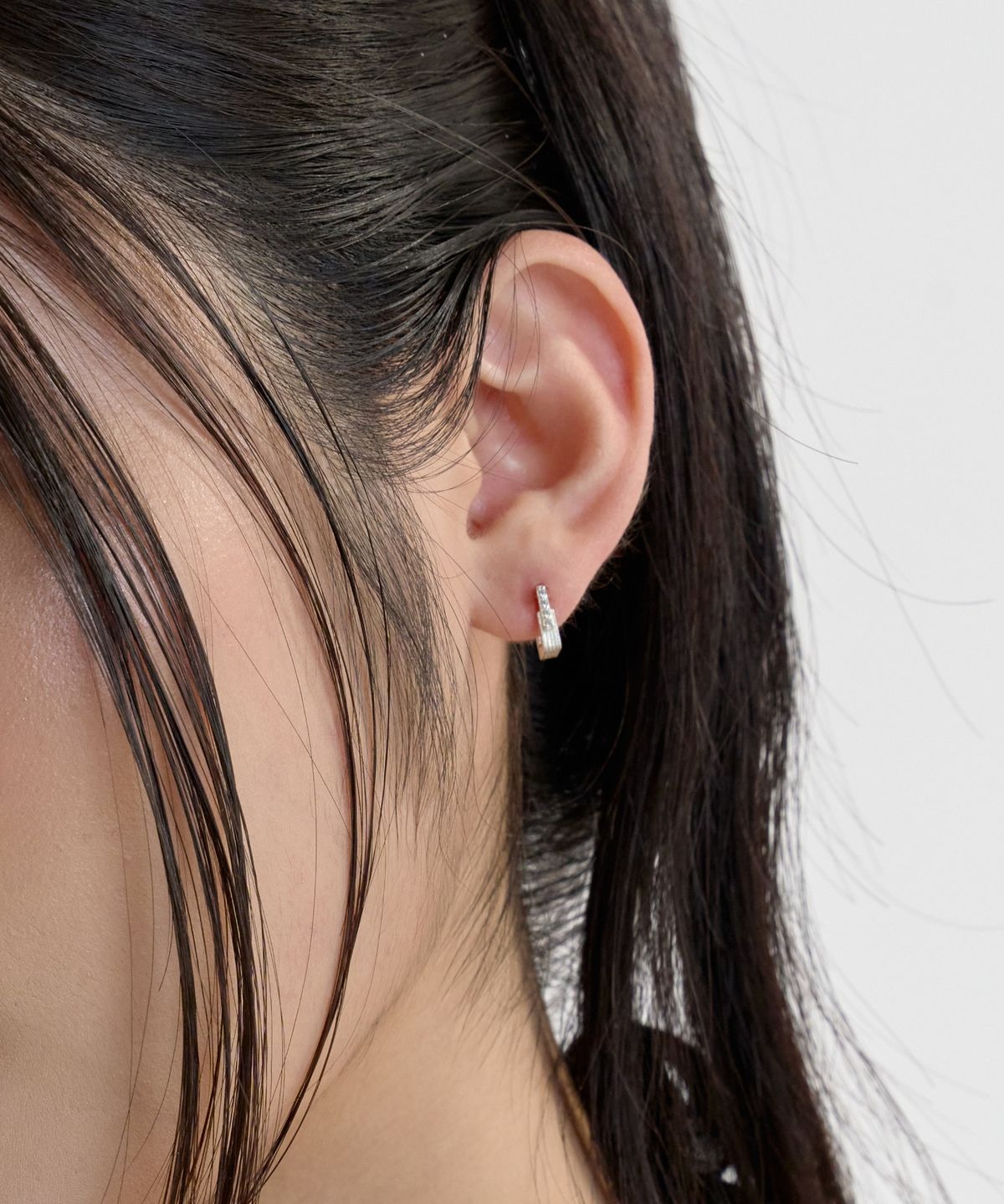 바라두(BARADU) 925 Monolith square hoop earrings