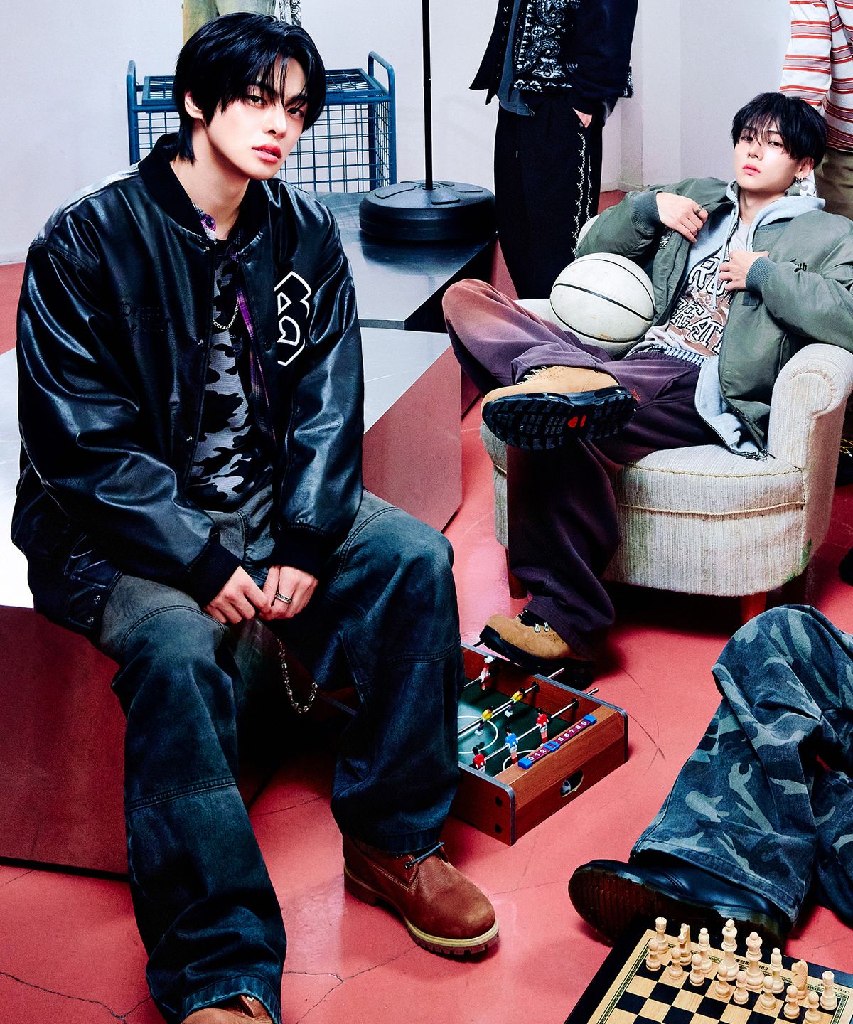 브라운브레스(BROWNBREATH) DIRTY WASHED DENIM PANTS