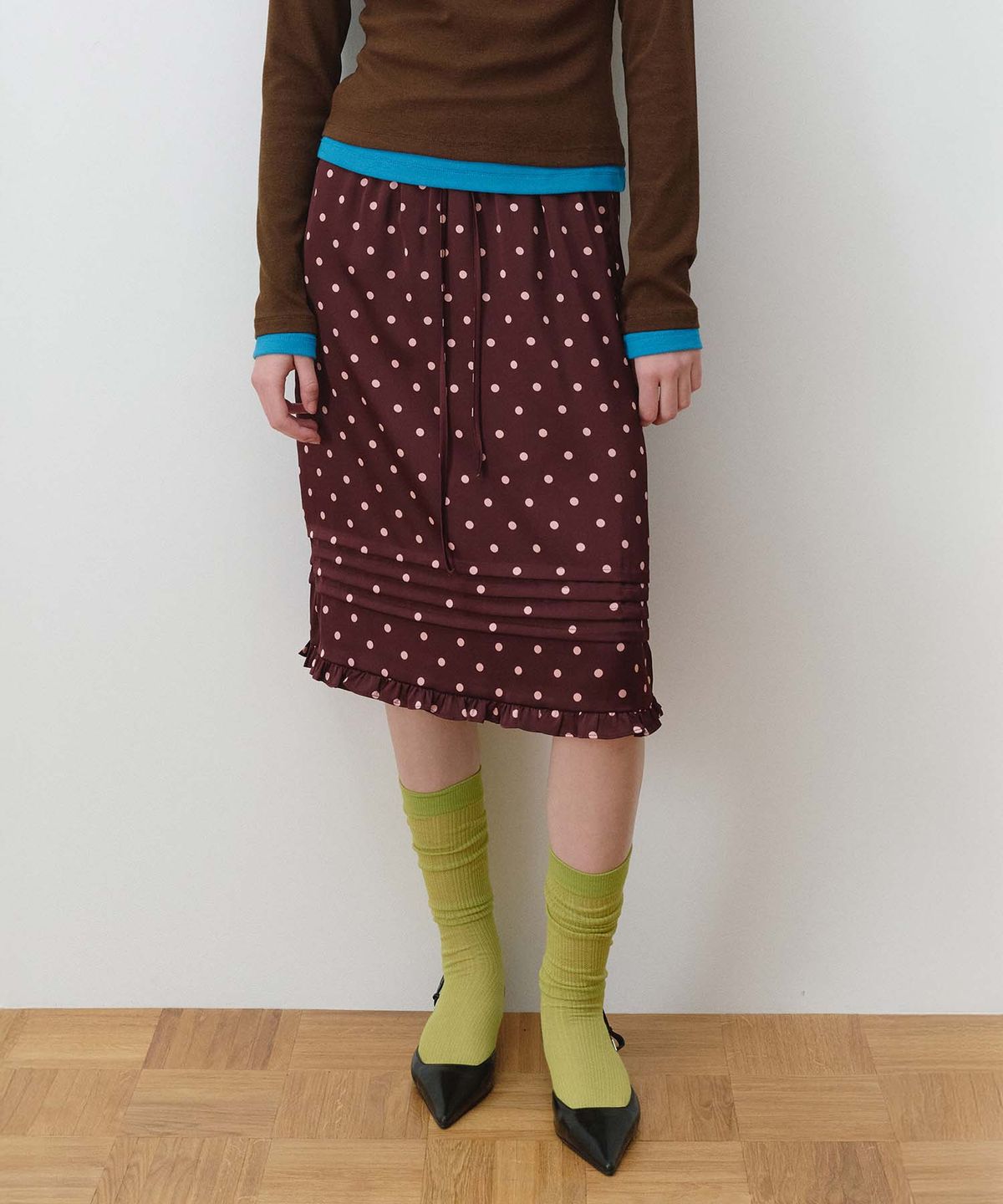 로라로라(ROLAROLA) DOT PINTUCK FRILL SKIRT BURGUNDY