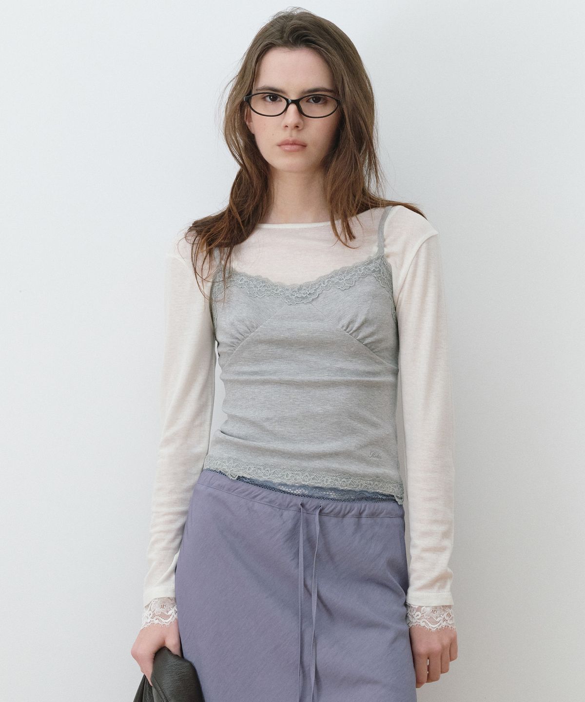로라로라(ROLAROLA) LACE SLIP TOP M/GRAY