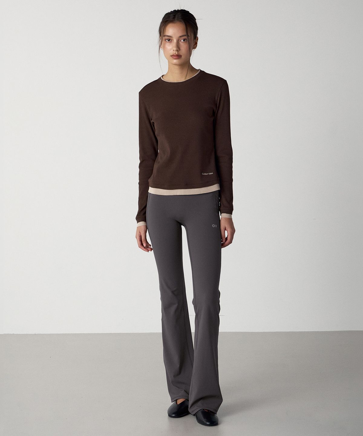 아웃도어 보이스(OUTDOOR VOICES) (W)Technol-OV SOFT FLEX FLARE LEGGINGS (CHARCOAL)