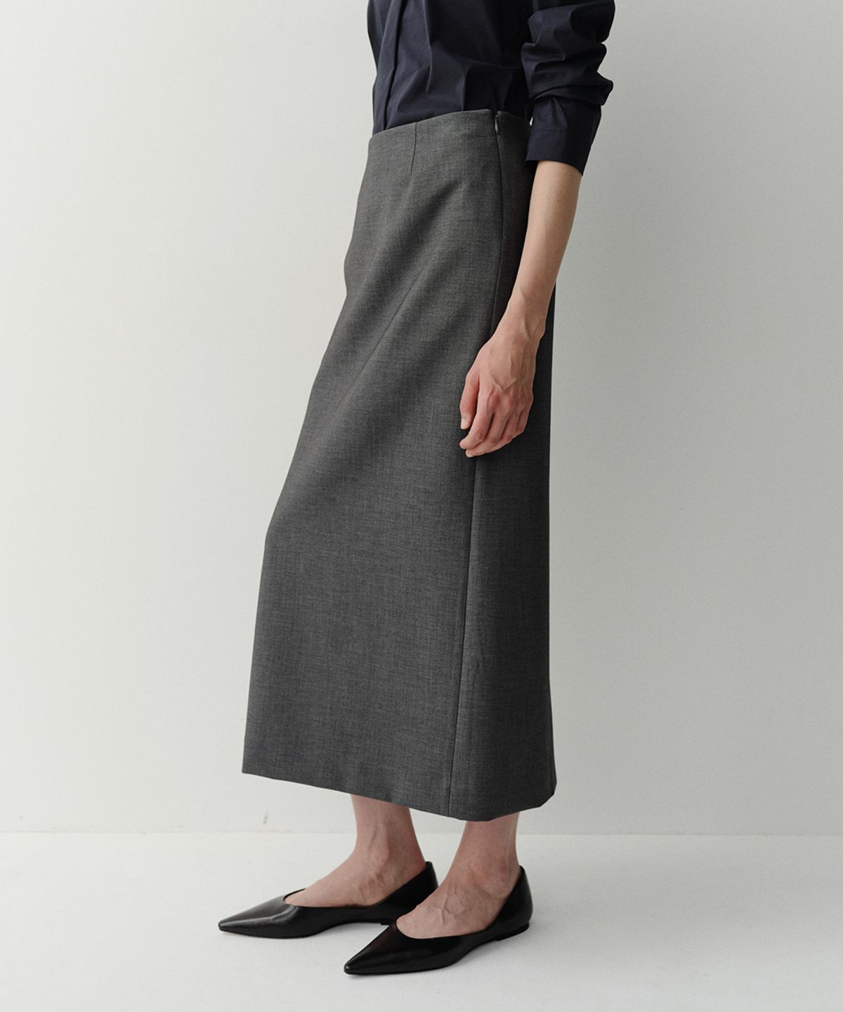 이아(EAAH) FW MAXI SLIT SKIRT (CHARCOAL)
