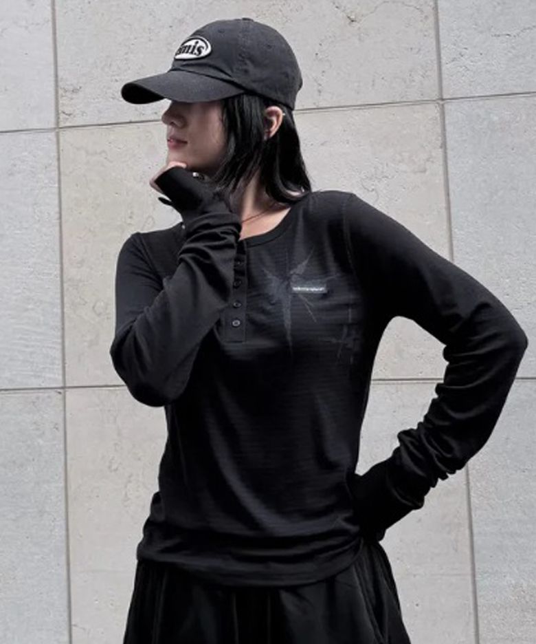 빈티지 스트라이프 헨리넥 슬림 롱슬리브 티셔츠 블랙