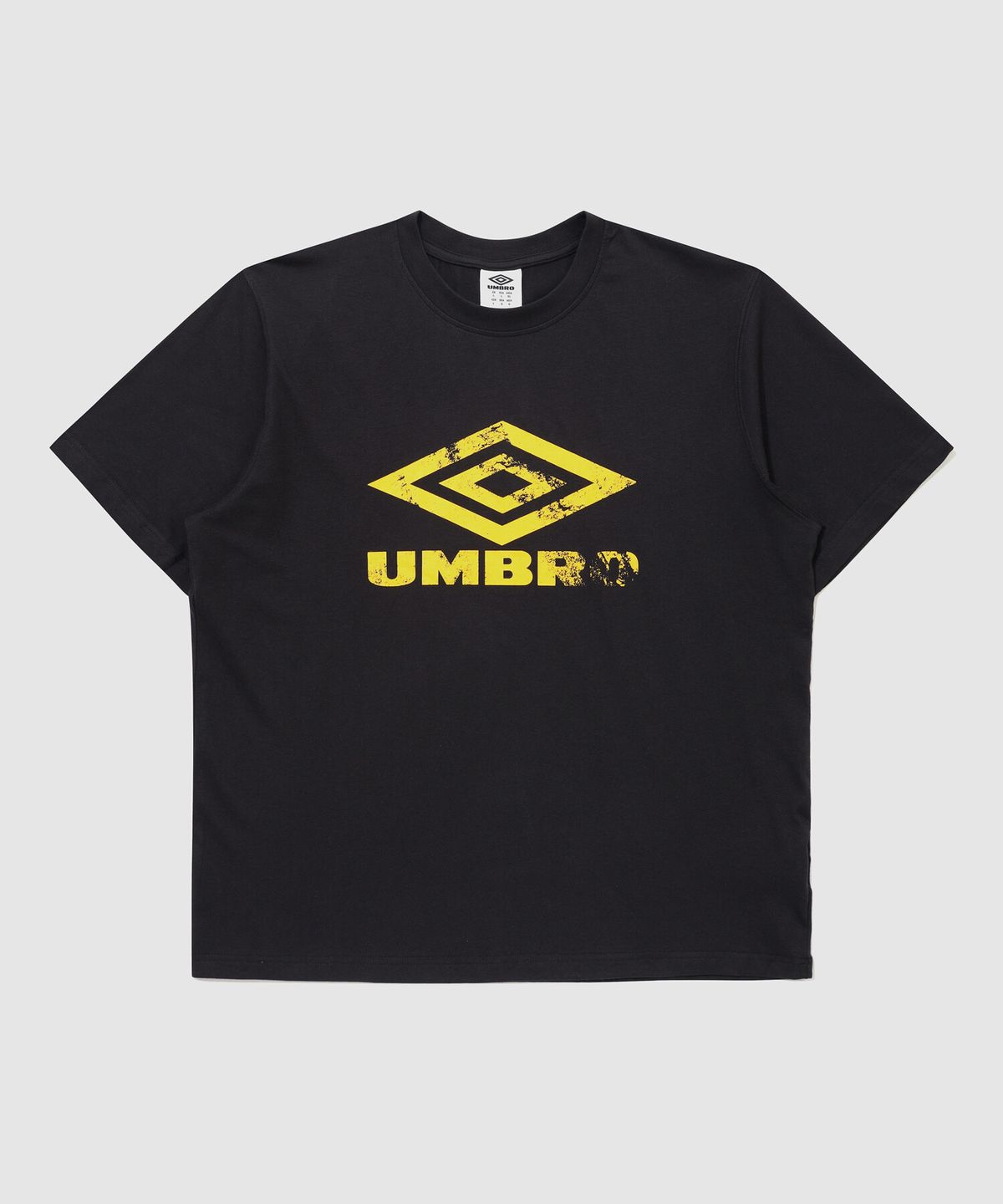 엄브로(UMBRO) NQ 빈티지 빅로고 반팔 티셔츠 블랙 UR311CRS82