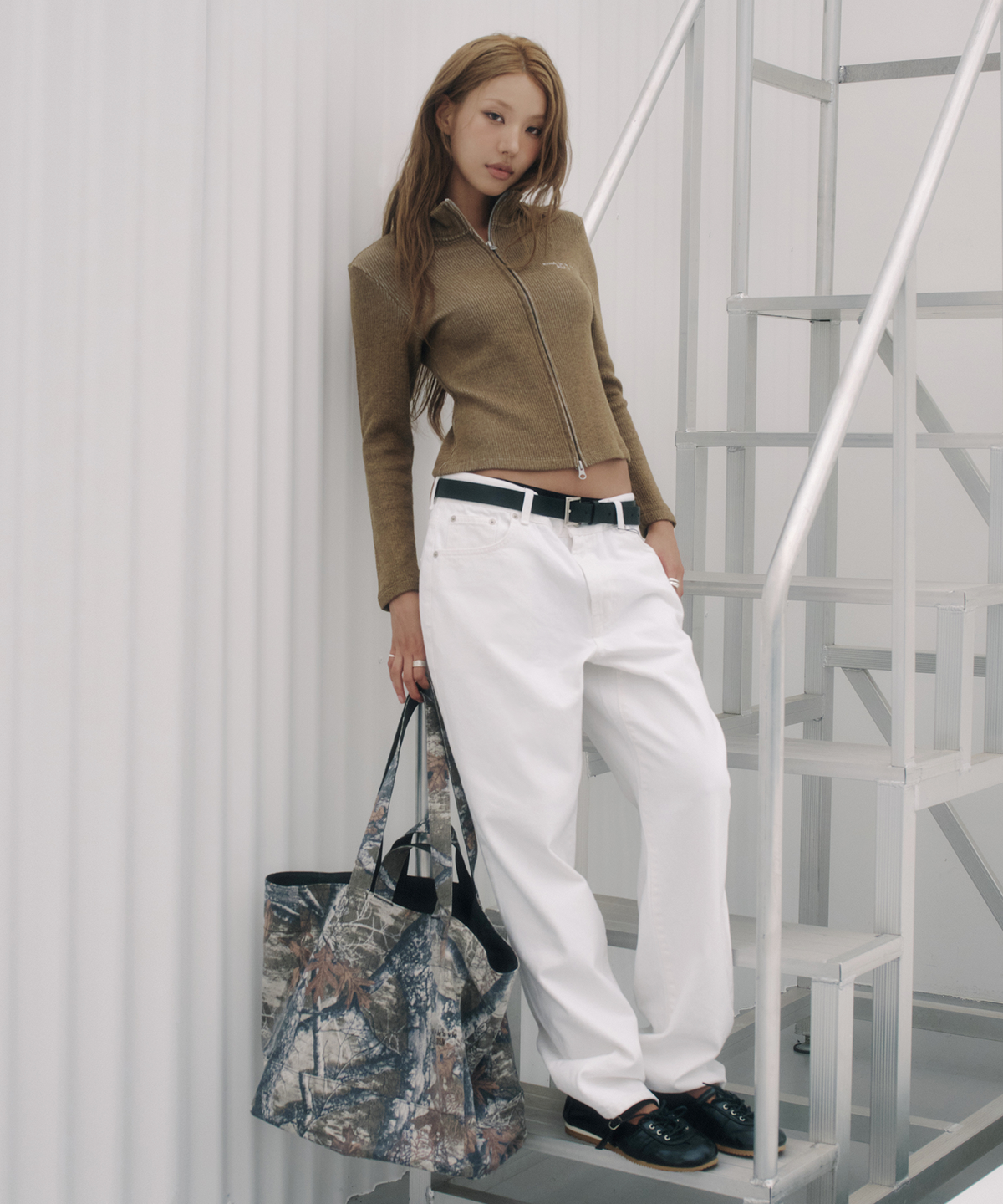 아크메드라비(ACME DE LA VIE) REVERSIBLE TWO WAY SHOULDER BAG