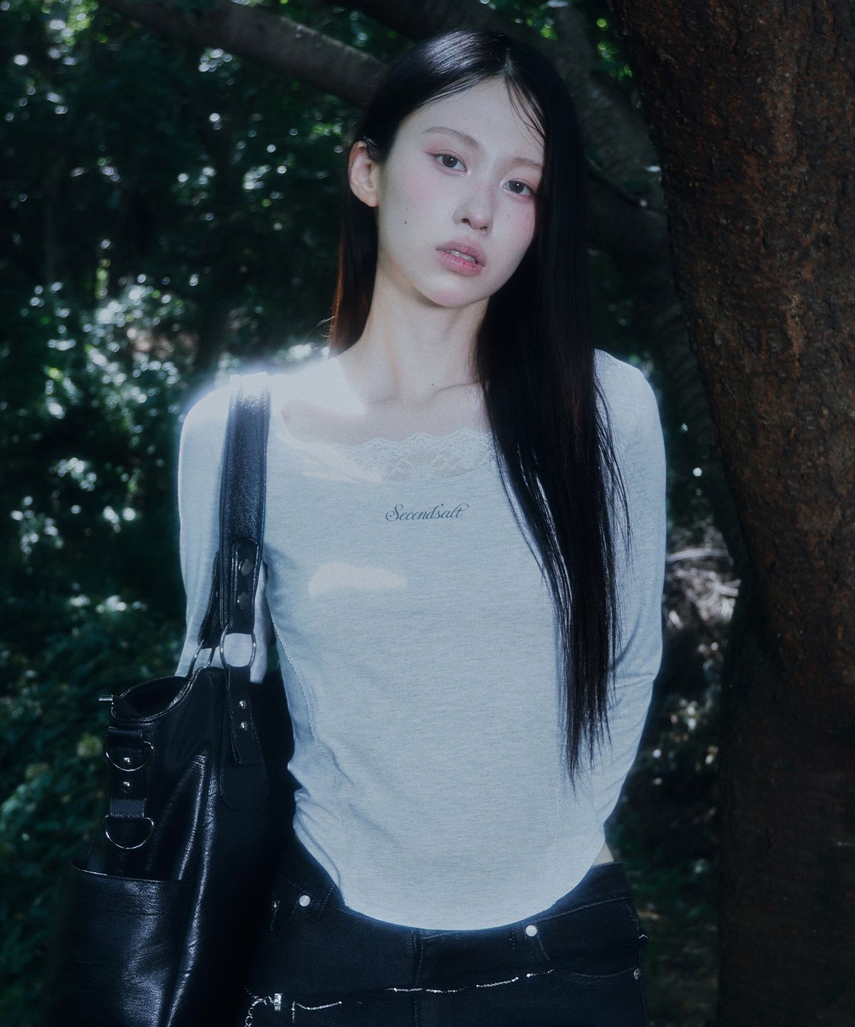 세컨드솔트(SECONDSALT) 스쿱넥 레이스 레이어드 슬림 롱 슬리브 (멜란지그레이)