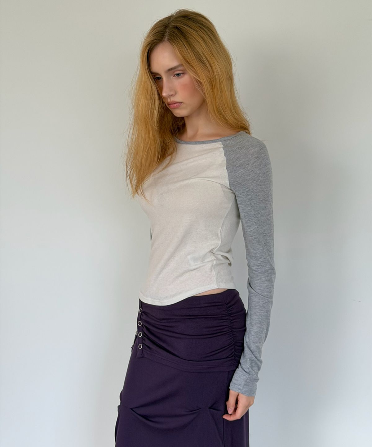 아수라(ASURA) CONTRAST SLIM RAGLAN TOP (LIGHT GREY+ MELANGE GREY)