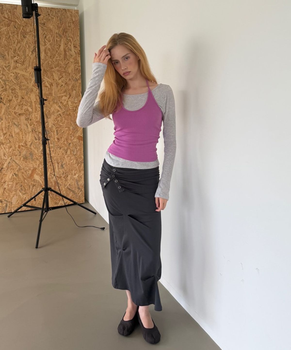 아수라(ASURA) CURVE HALTER SLEEVELES (PLUM)
