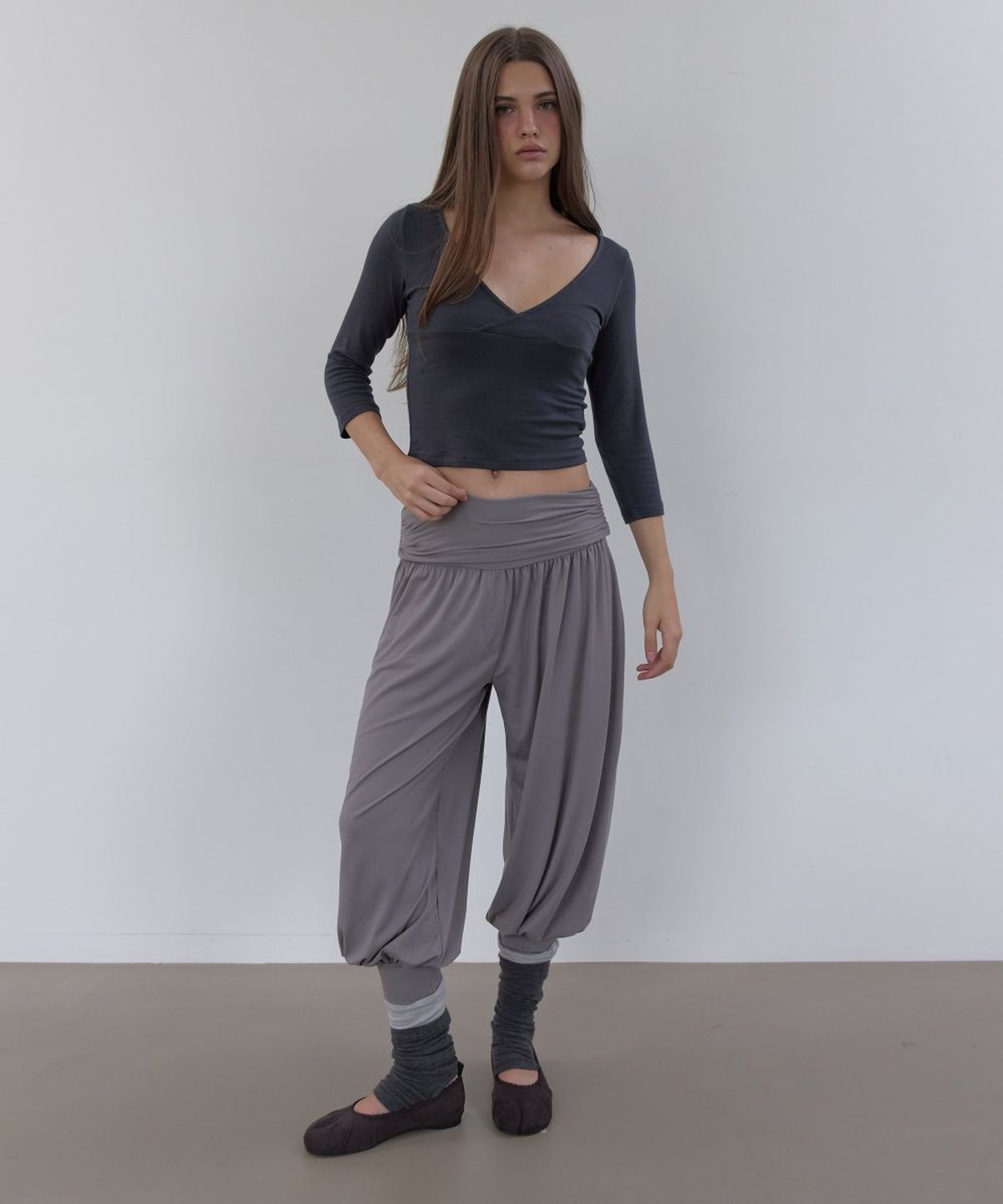 아수라(ASURA) SOFT WARM HAREM PANTS (GREY BEIGE)