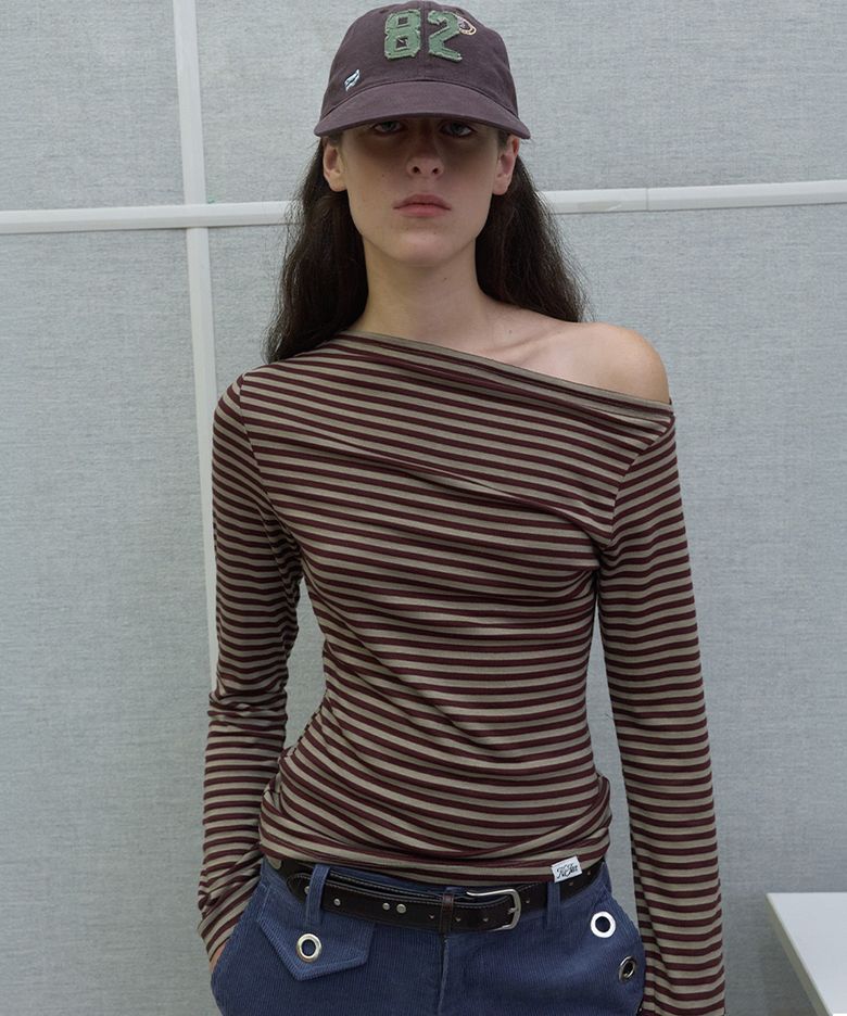 STRIPE ONE-SHOULDER LONG SLEEVE TOP_BURGUNDY