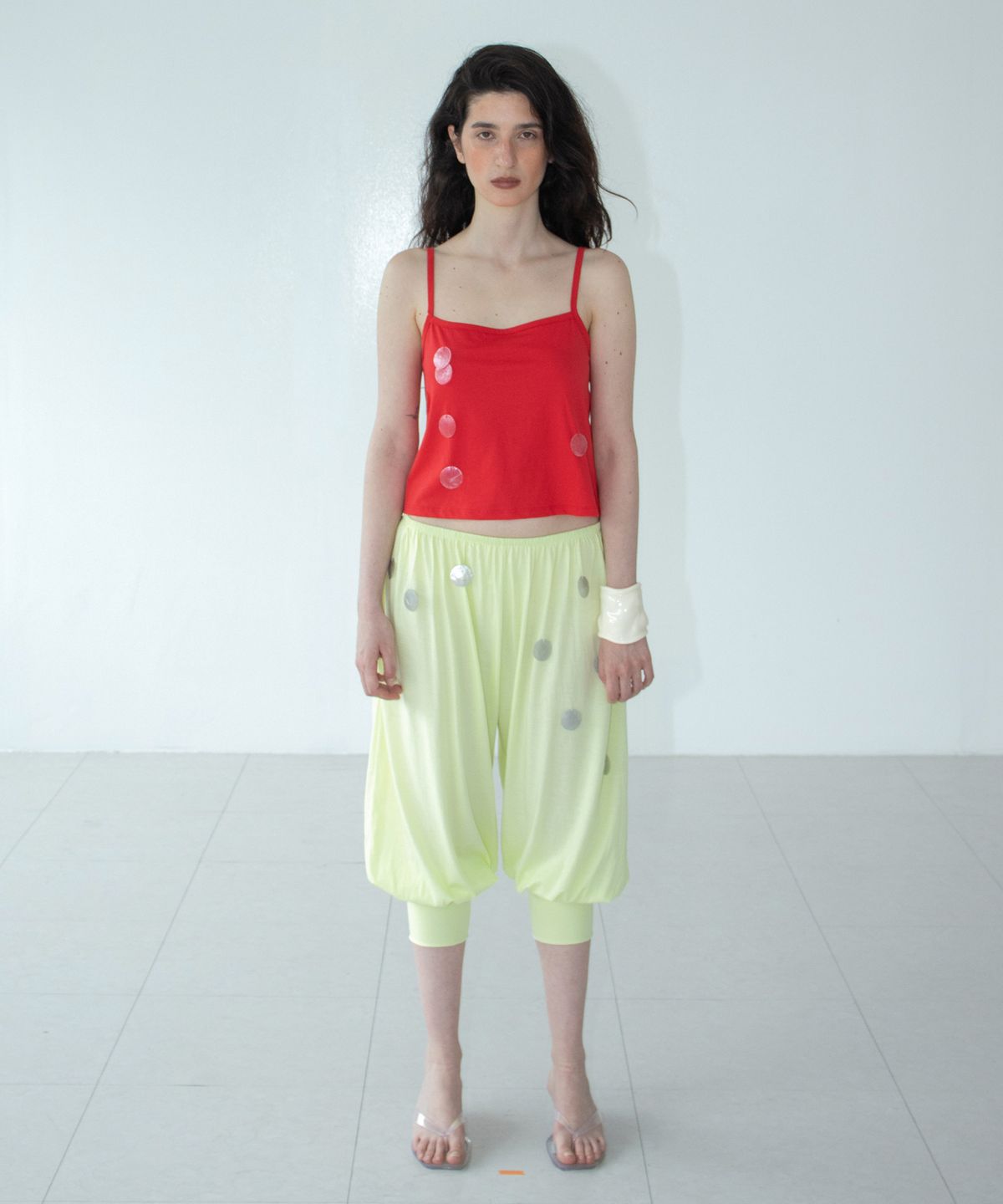 악트(OKT) shell glow jogger pants citron