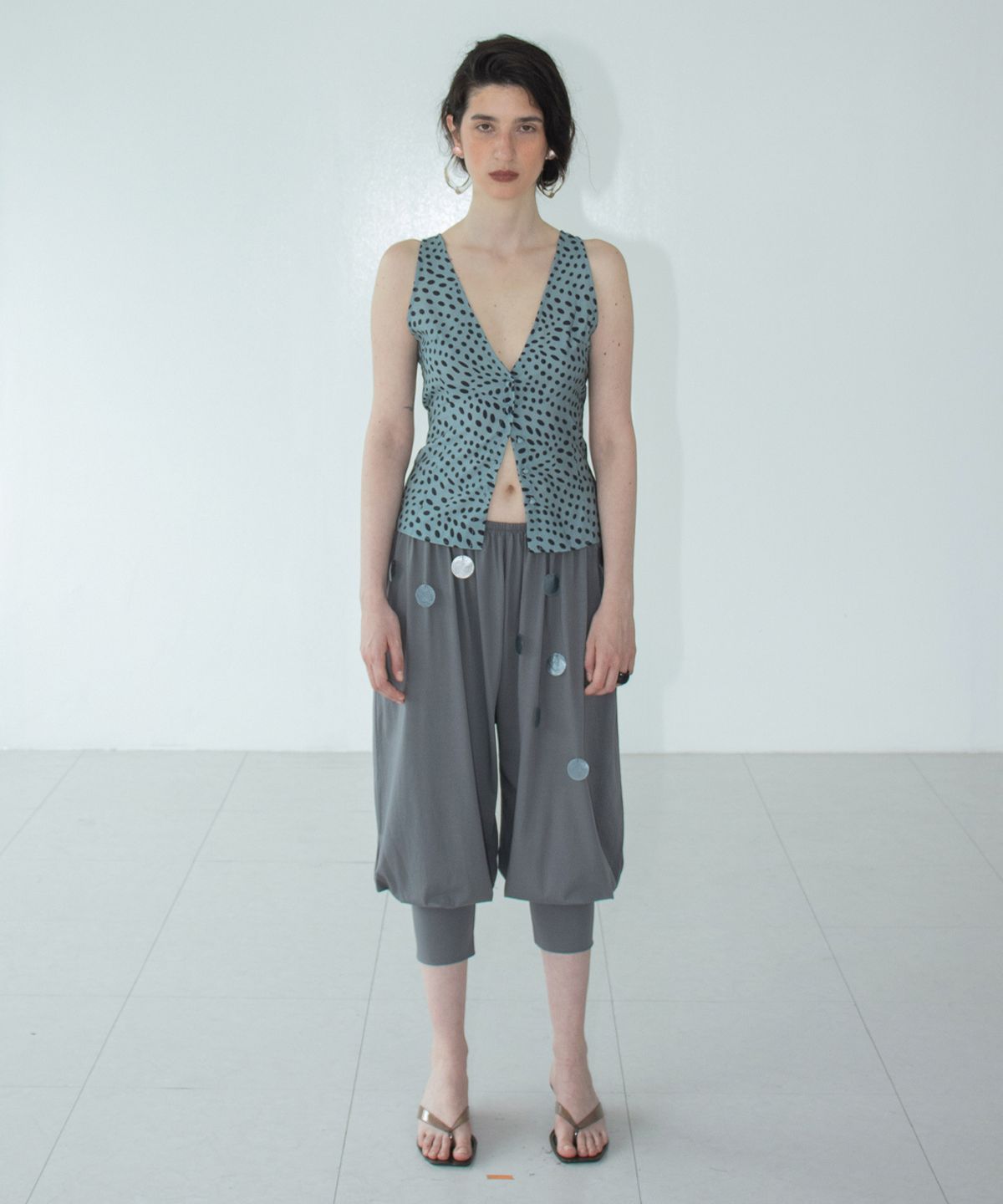 악트(OKT) shell glow jogger pants charcoal