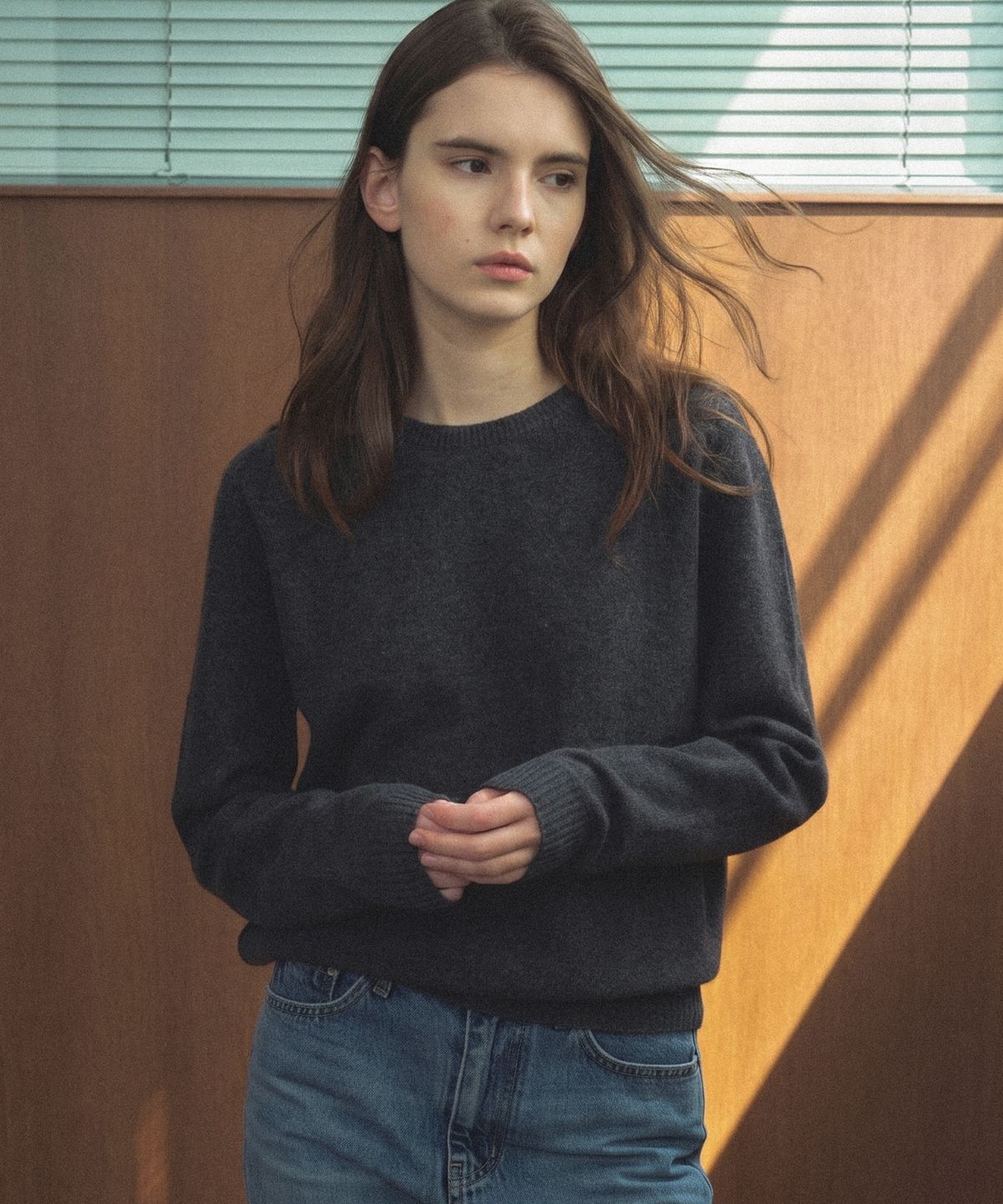 틸아이다이(TILL I DIE) CASHMERE BLENDED ROUND WOOL KNIT [TIFA04SW05]_Charcoal