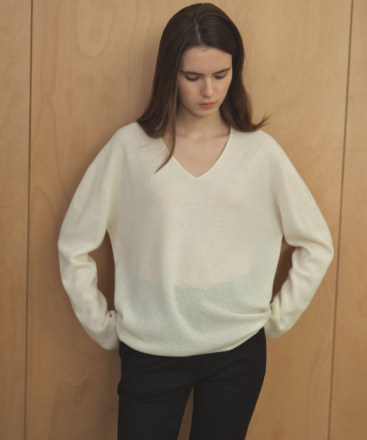 틸아이다이(TILL I DIE) CASHMERE BLENDED V-NECK WOOL KNIT [TIFA04SW08]_lvory