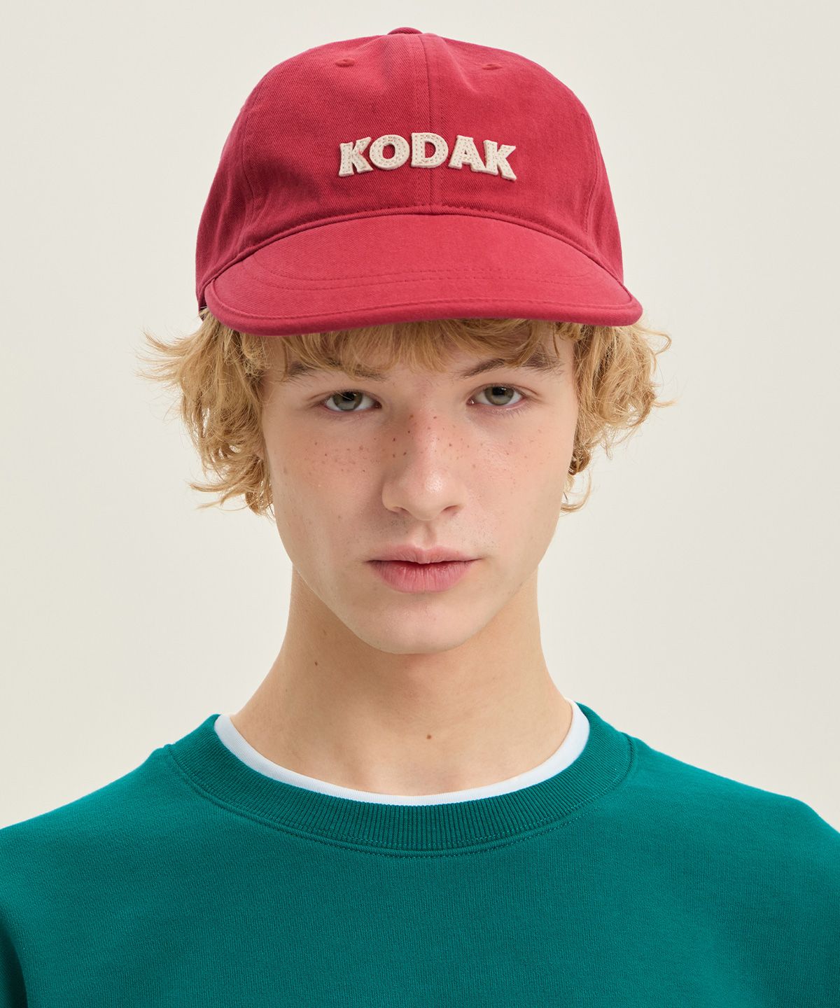 코닥(KODAK) 엠보 로고 패치캡 RED