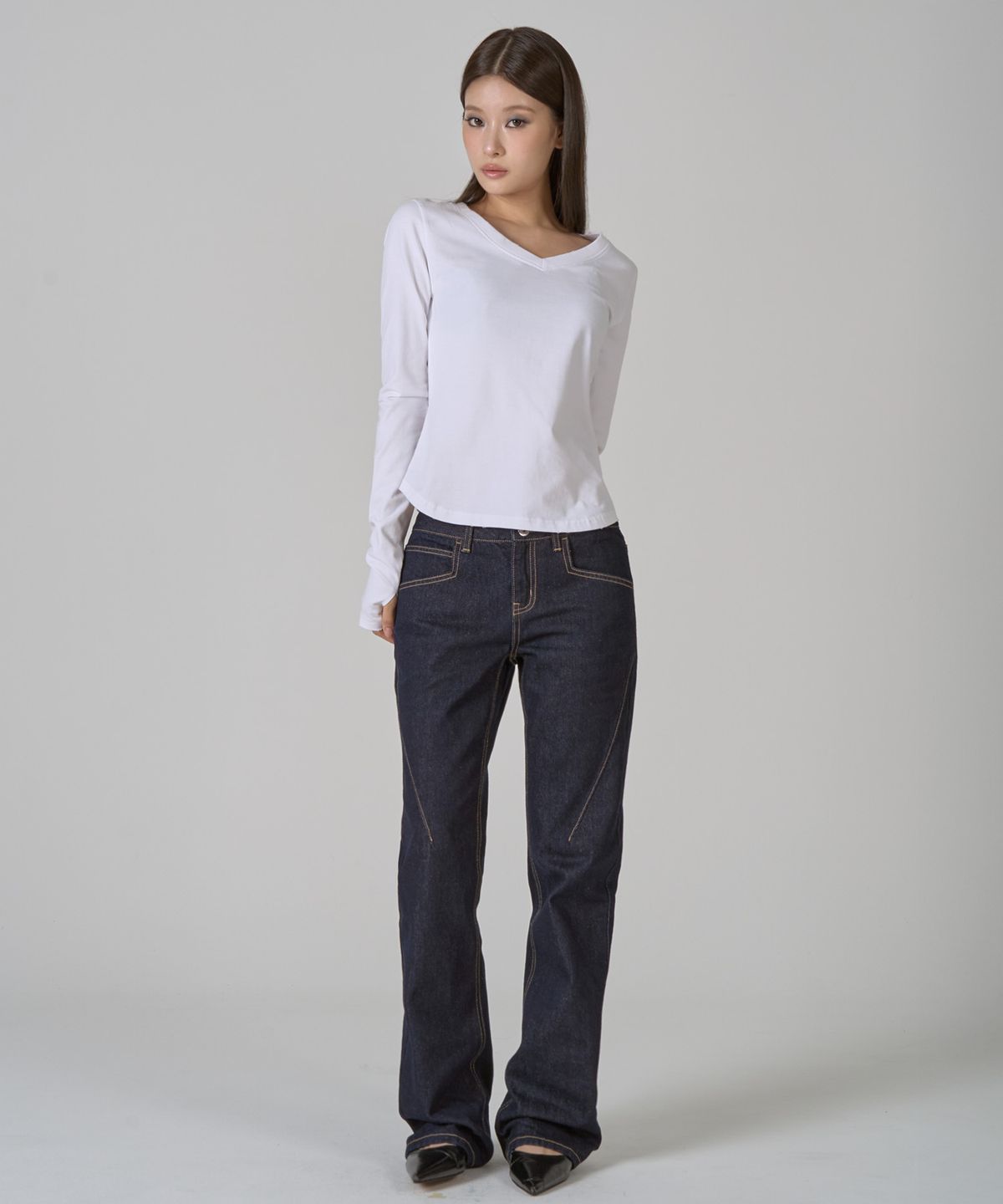지제뮤지엄(ZIZEMUSEUM) LOW-RISE STRAIGHT DENIM PANTS (INDIGO)