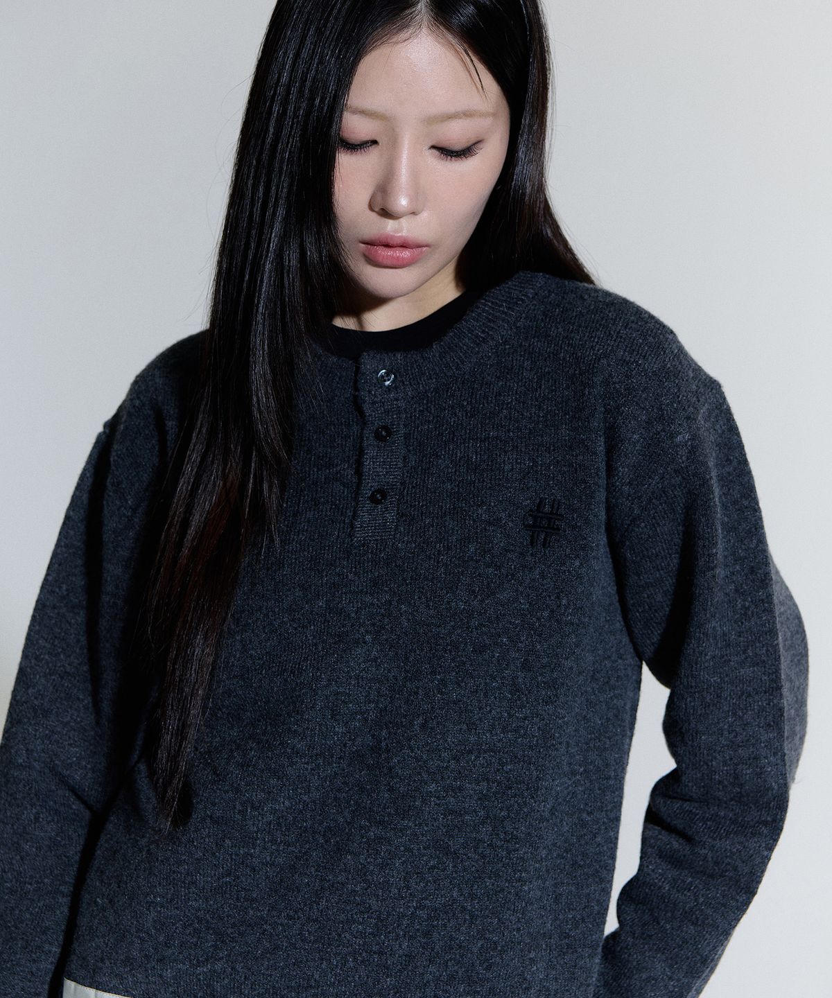 빈트릴(BEENTRILL) 소호 니트 헨리넥(차콜)