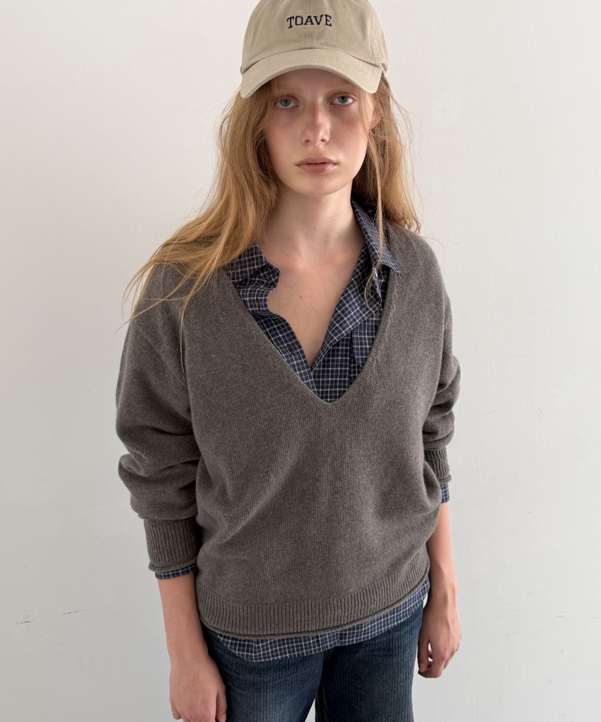 토아베(TOAVE) Sally Cashmere Deep V-Neck Knit (Deep gray)